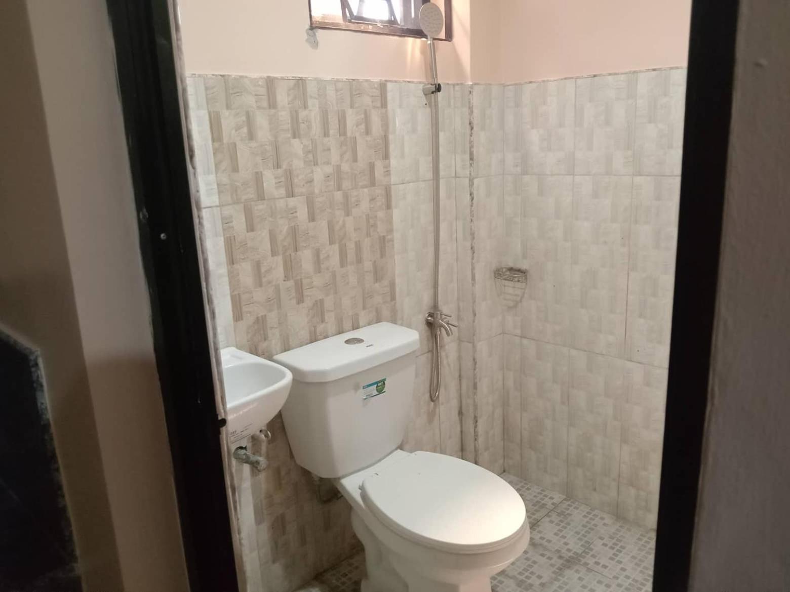 Standard Double Room - Photo 6