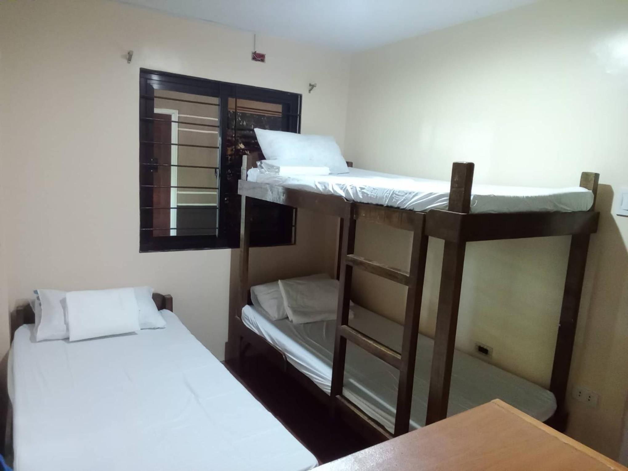 Triple Room - Photo 1