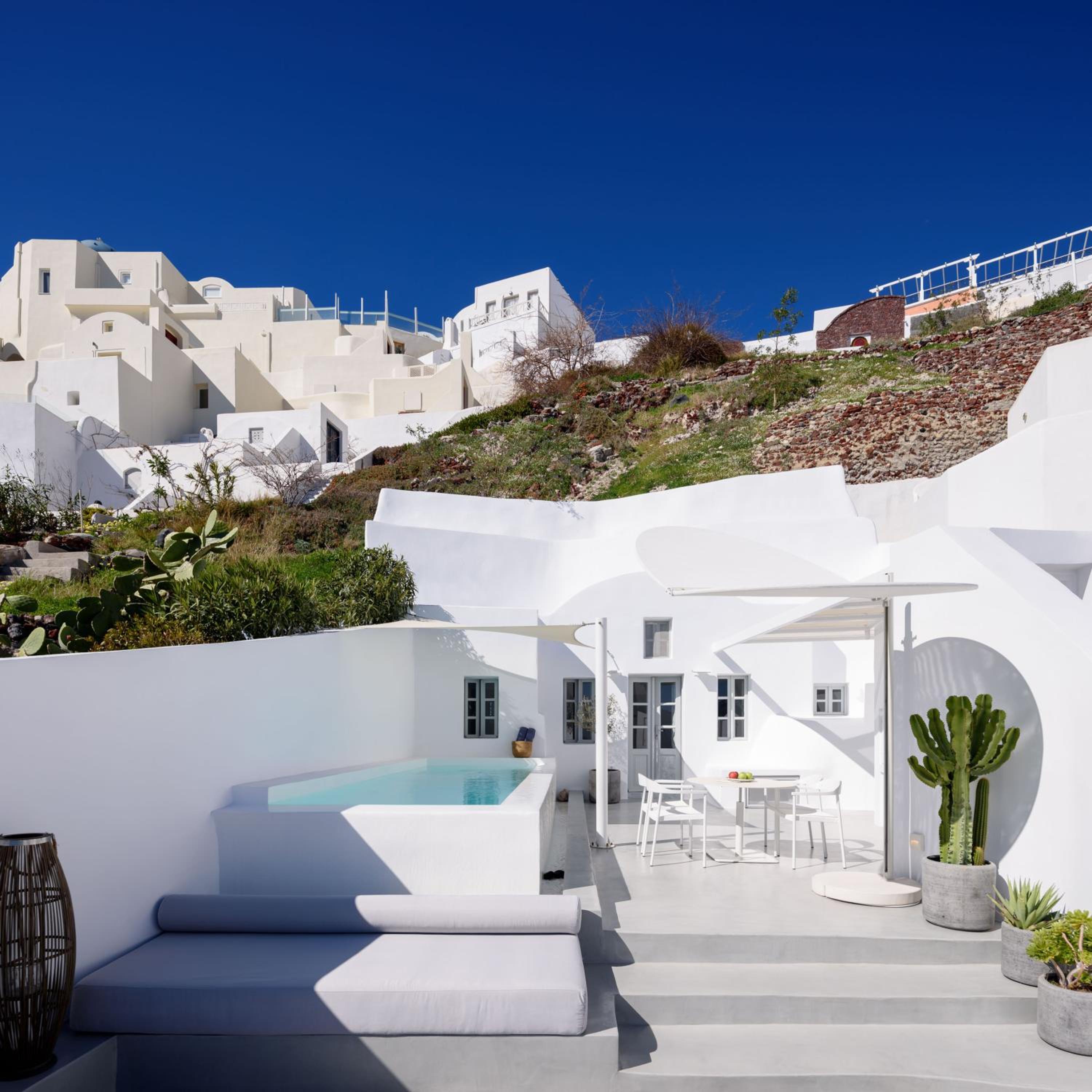 Two Bedroom Villa with Caldera View and Heated Plunge Pool - Photo 55