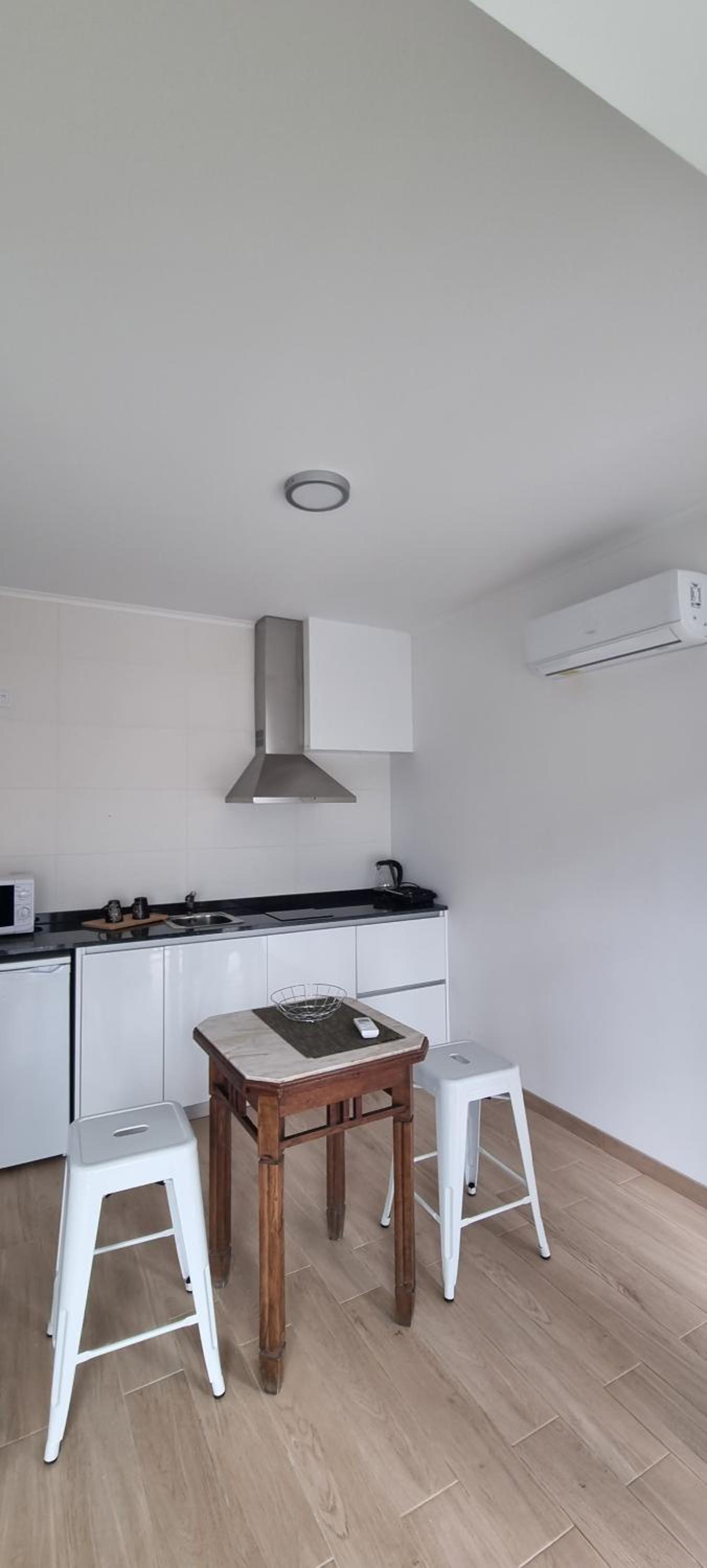 One-Bedroom House photo 2