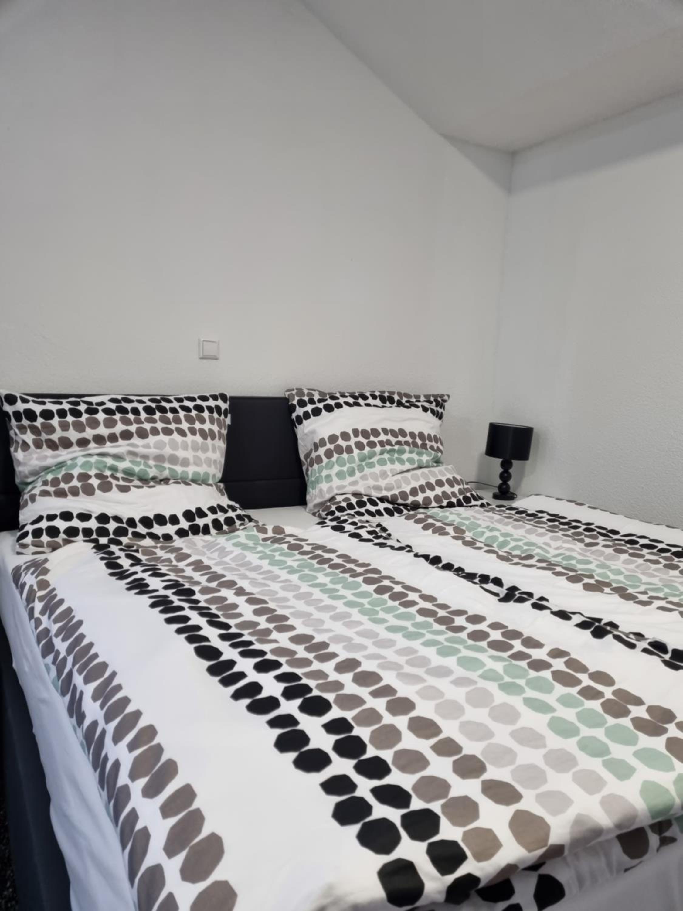 One-Bedroom Apartment - Photo 7