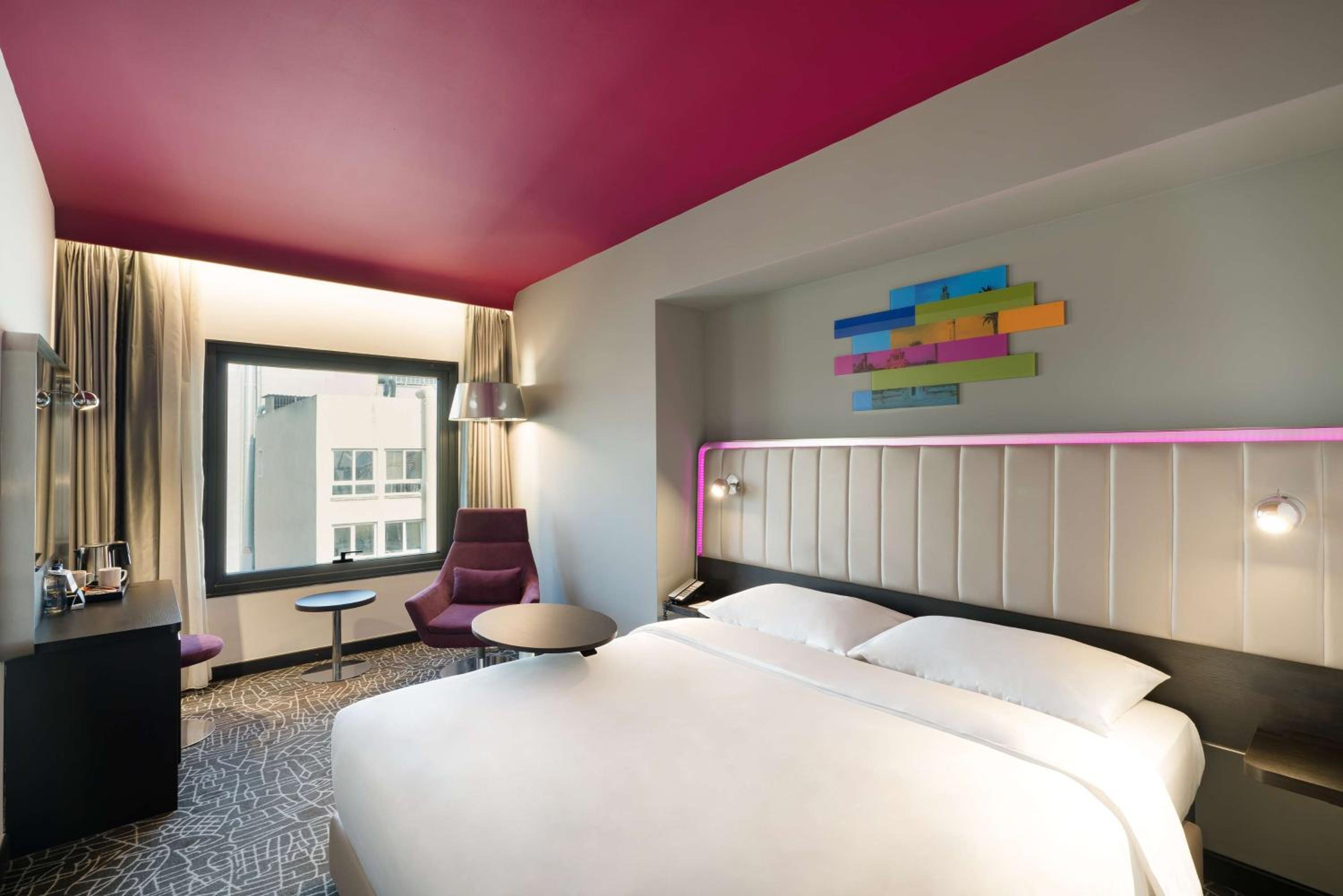 Superior Room with City View