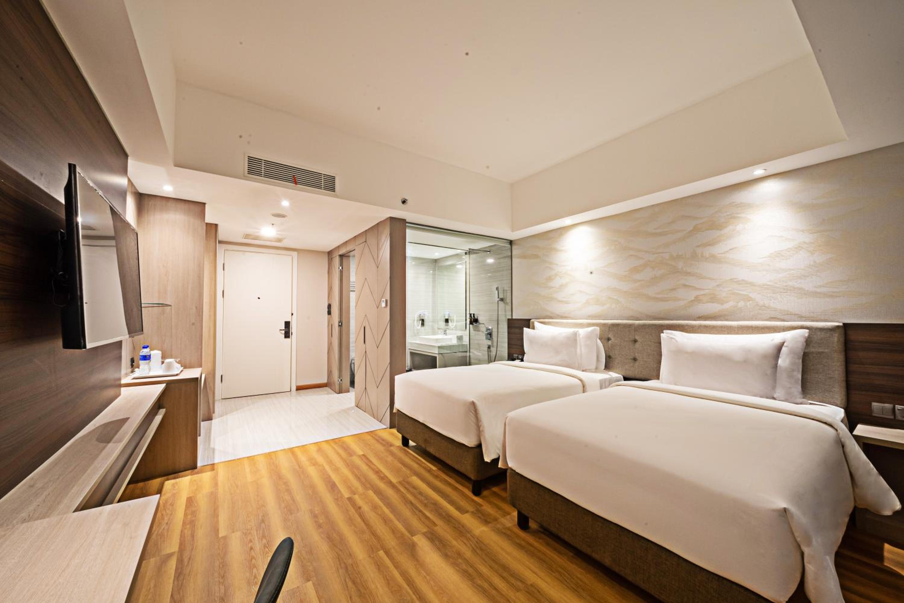 Deluxe Twin Room - Photo 1