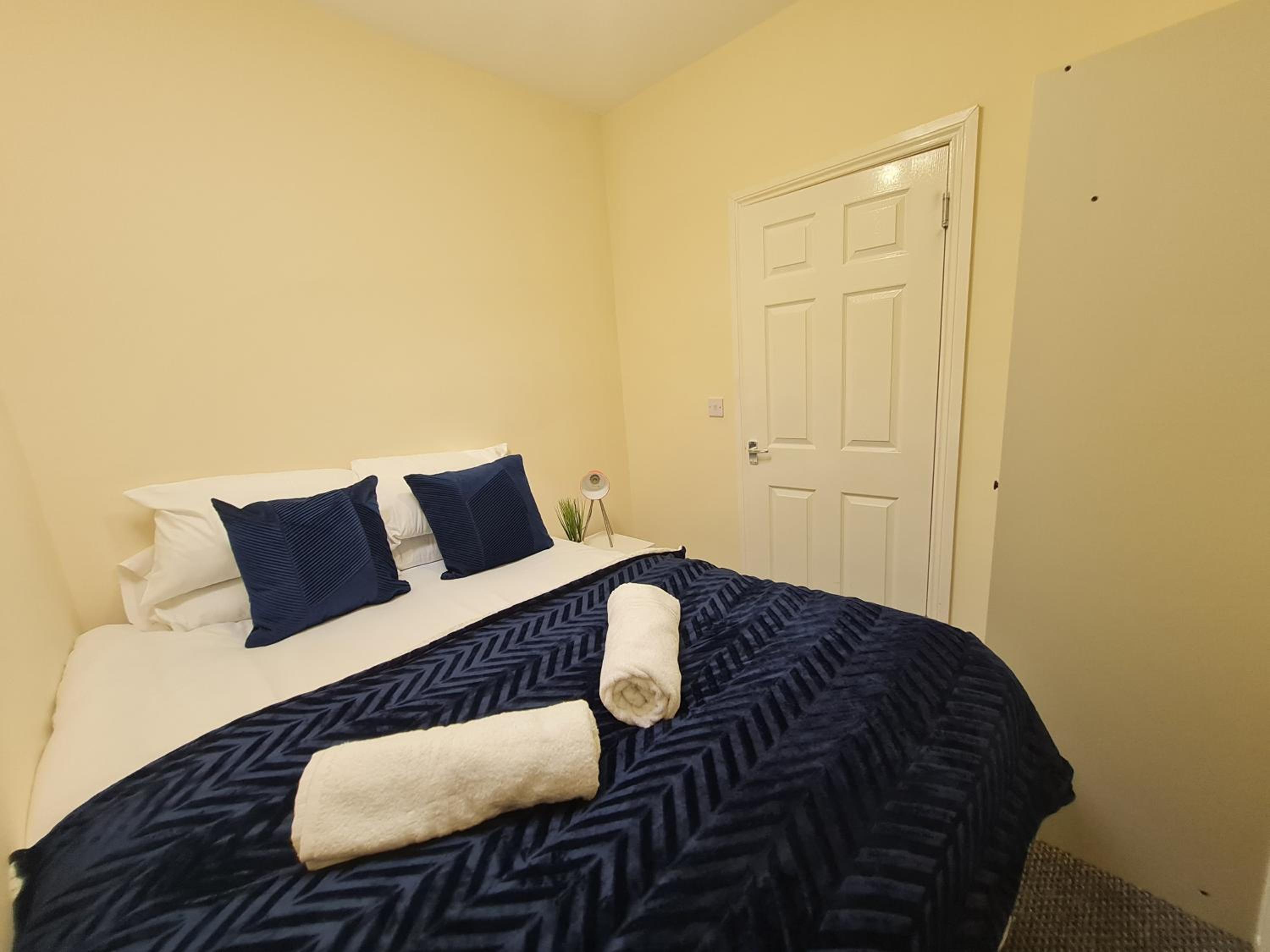 Two-Bedroom Apartment photo 3