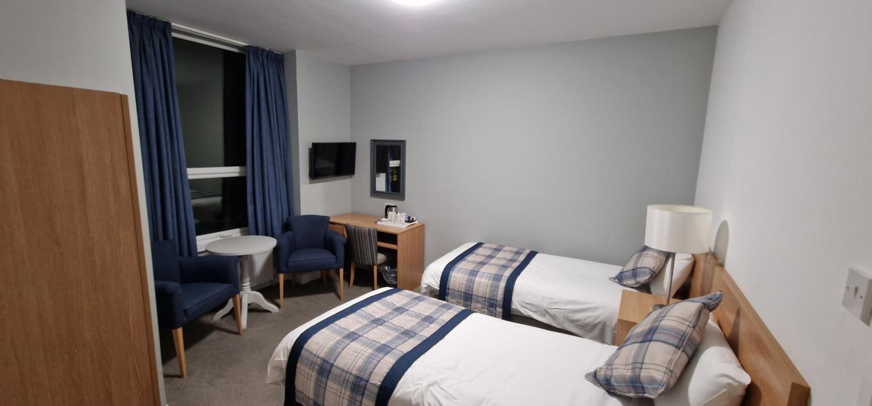 Twin Room - Photo 1