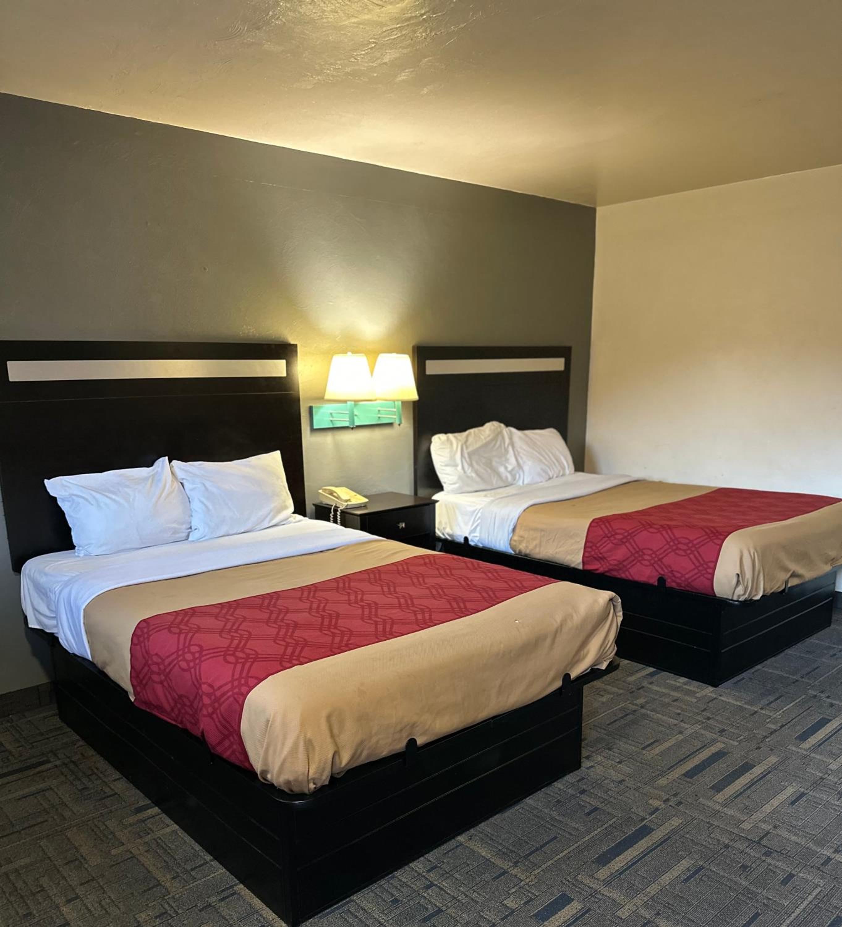 Double Room with Two Double Beds - Smoking
