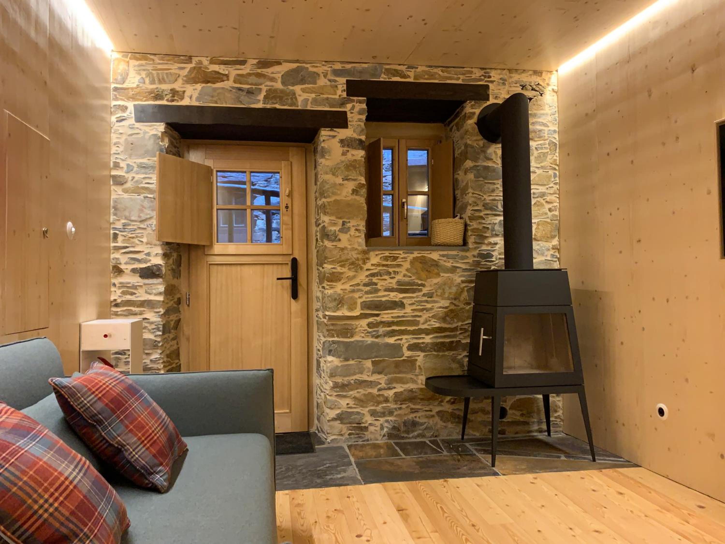 One-Bedroom House photo 1