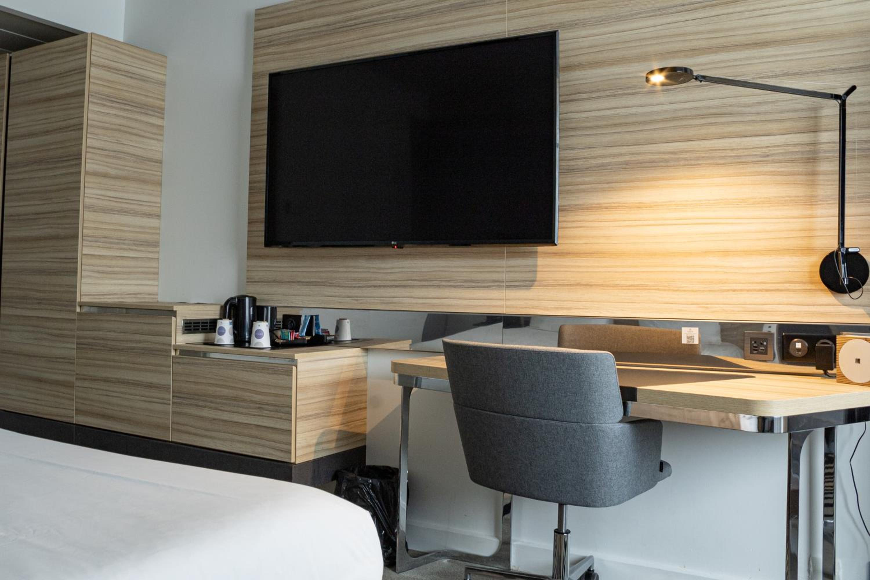 Standard Twin Room - Photo 10