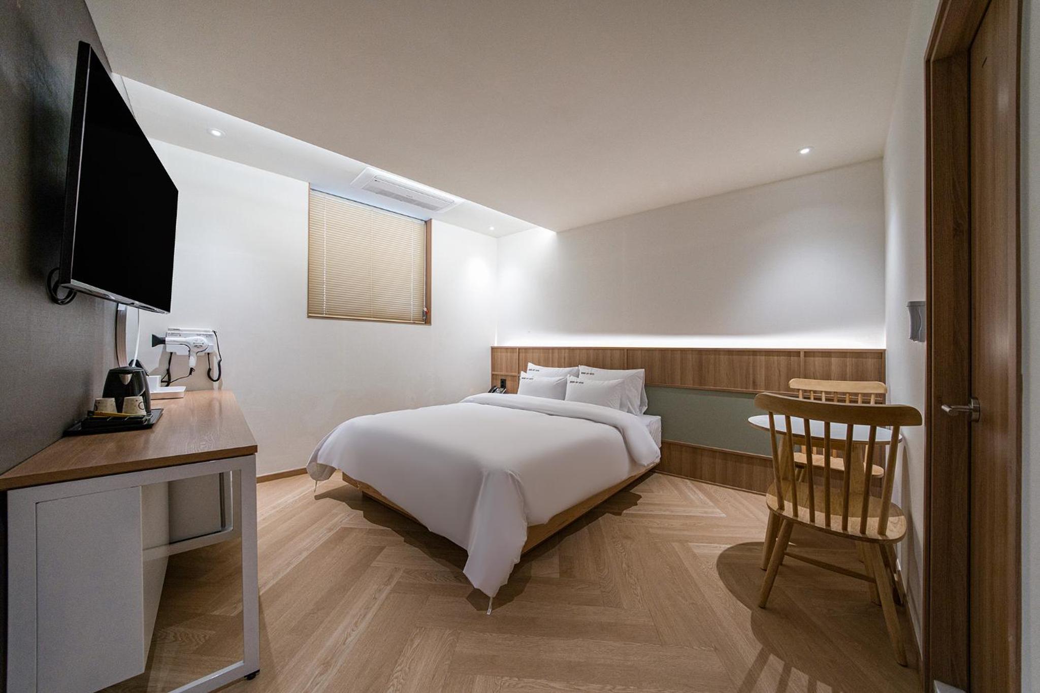 Standard Double Room - Photo 1