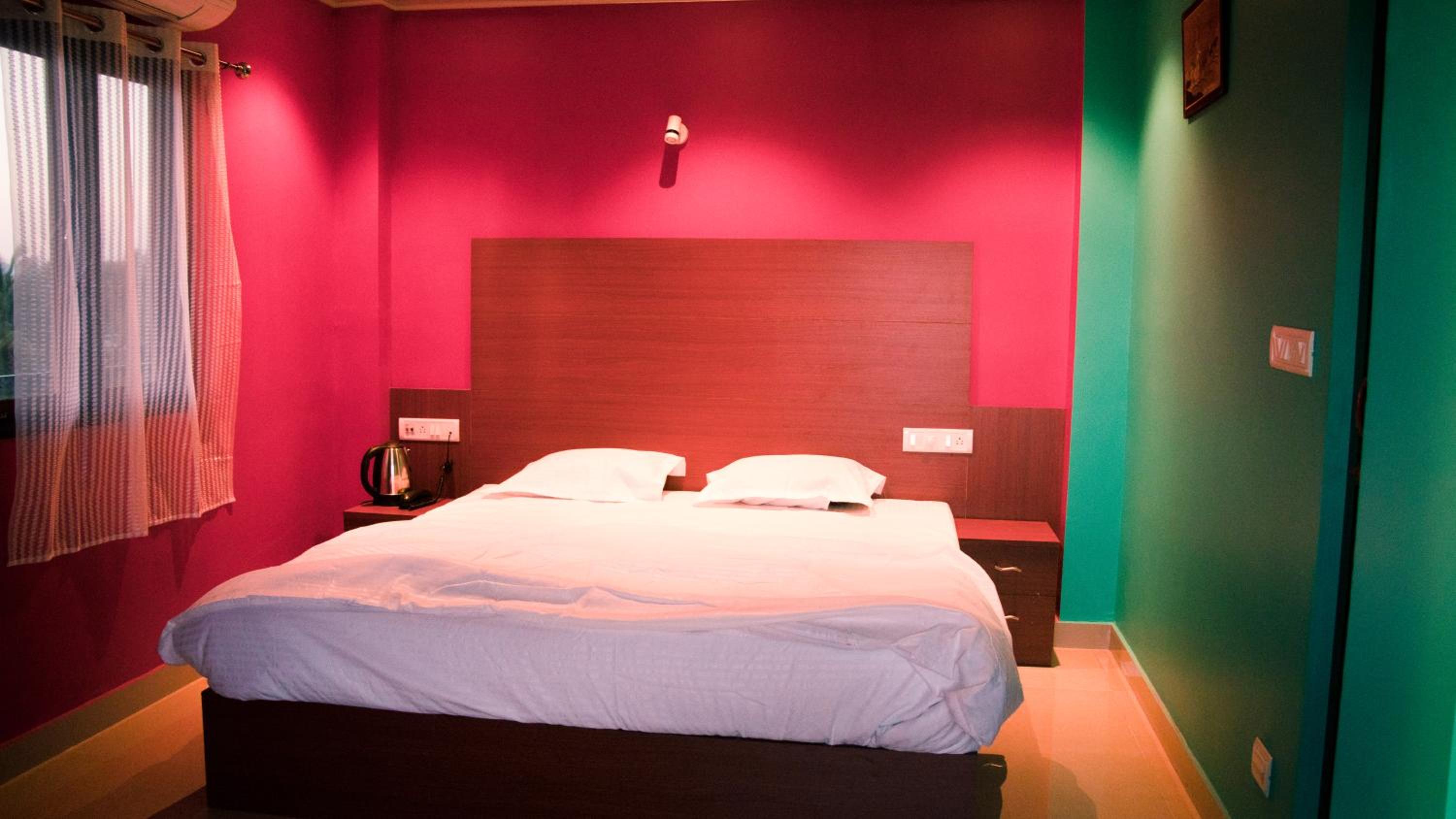King Room with Balcony photo 3