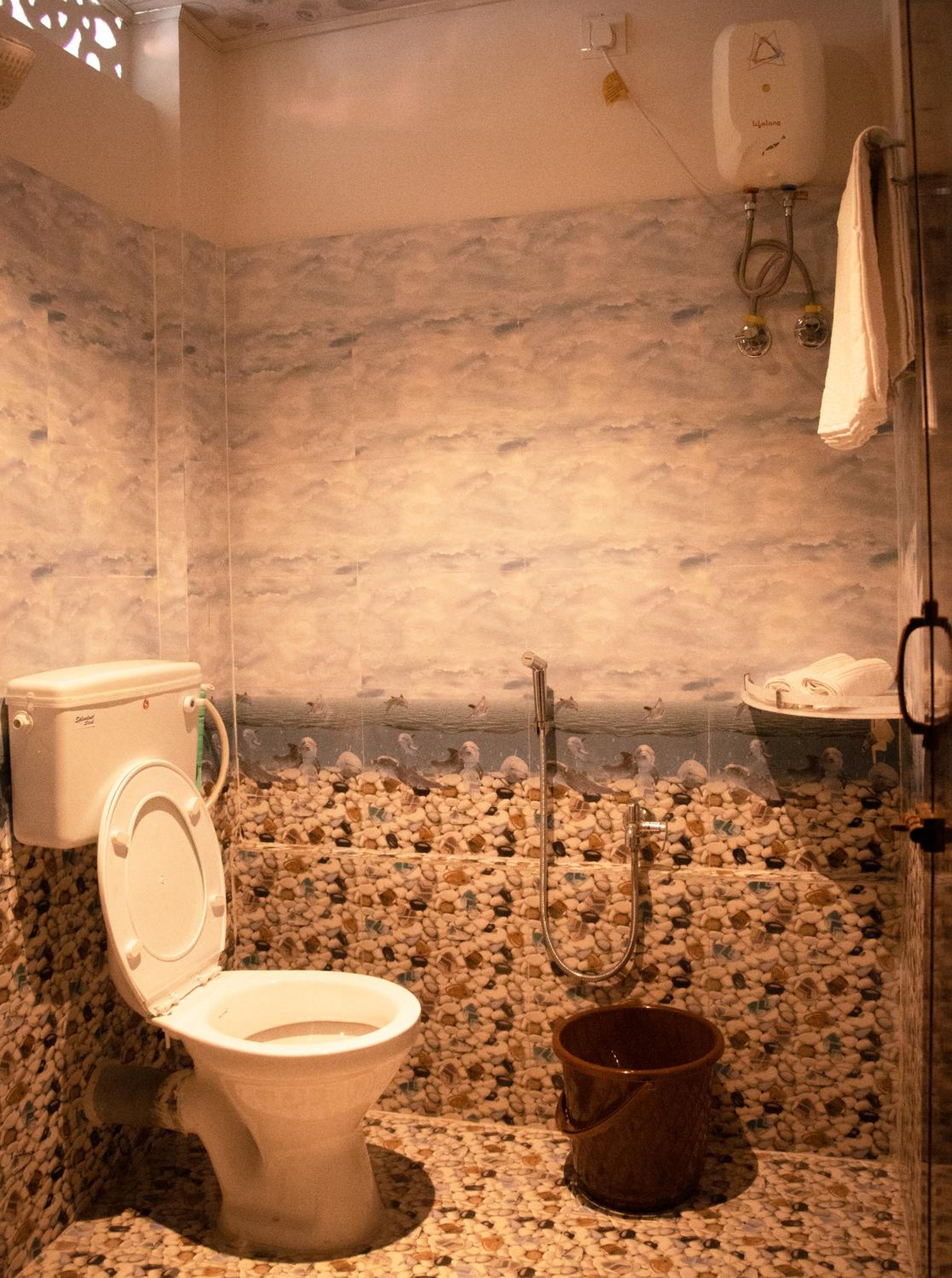 Family Room with Private Bathroom photo 3