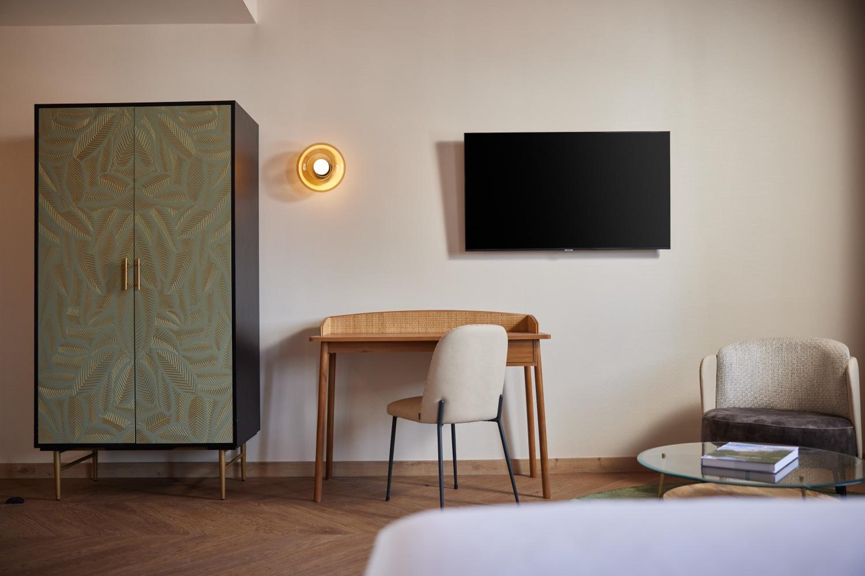 Superior Double or Twin Room photo 3