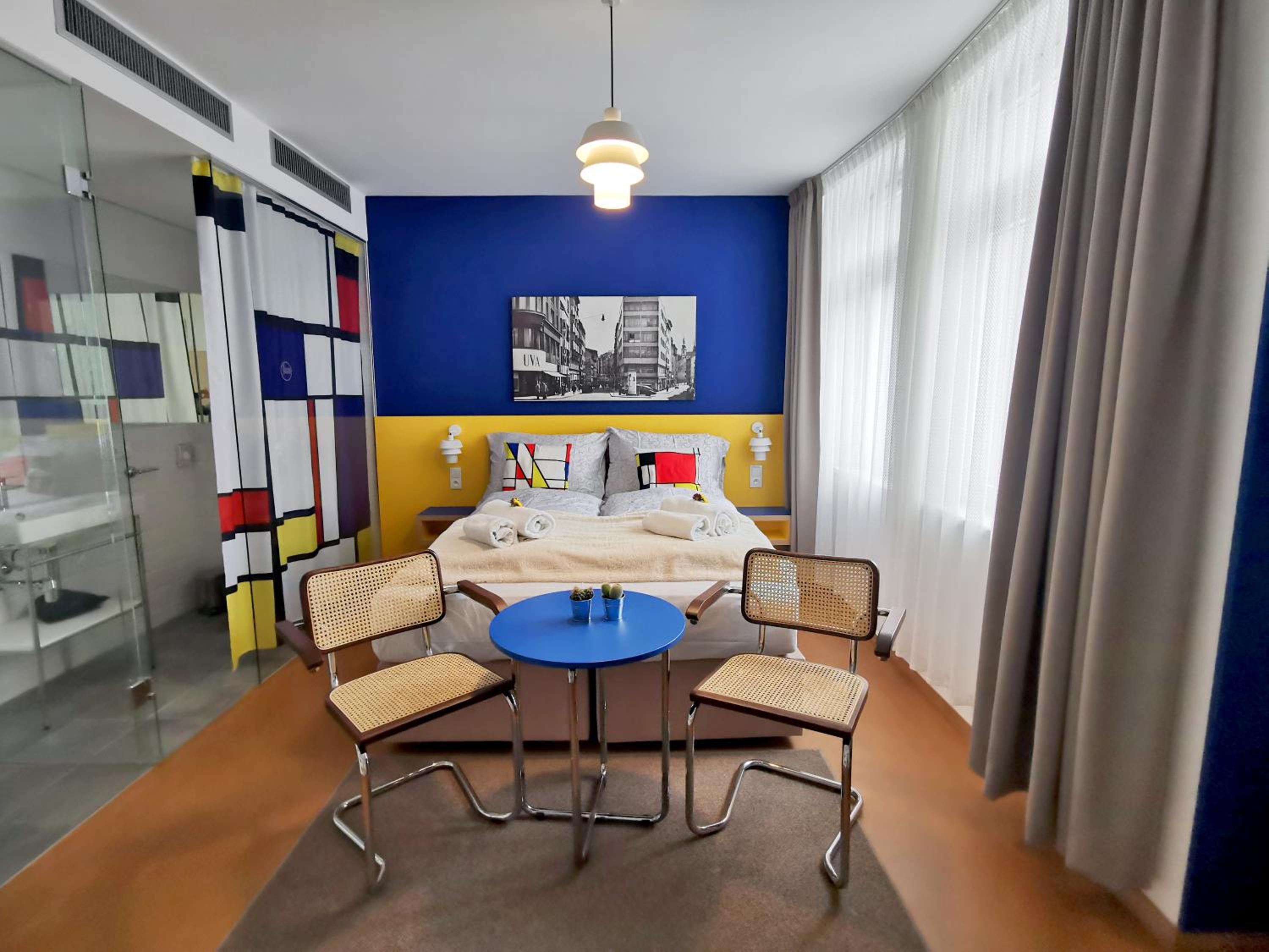 Queen Room