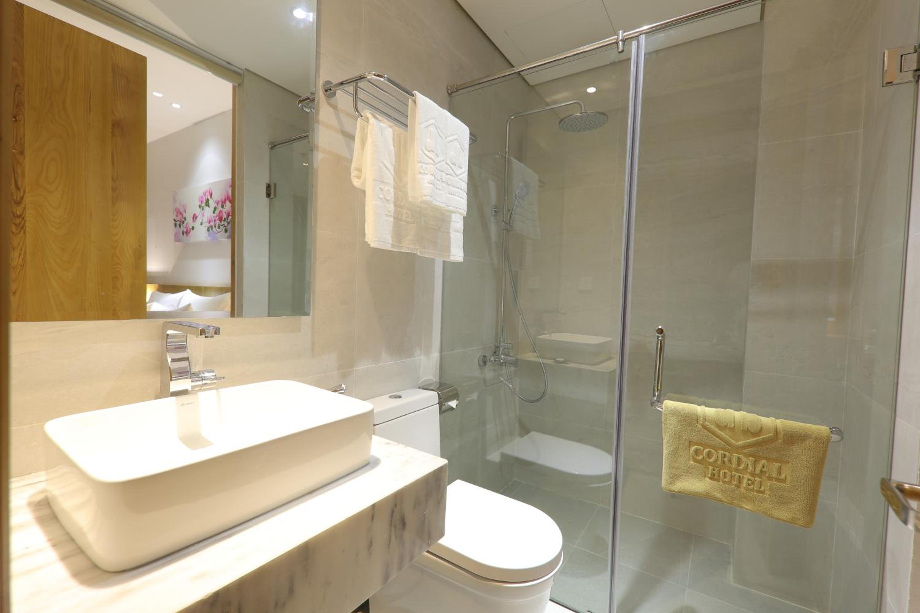Deluxe Quadruple Room - Photo 6