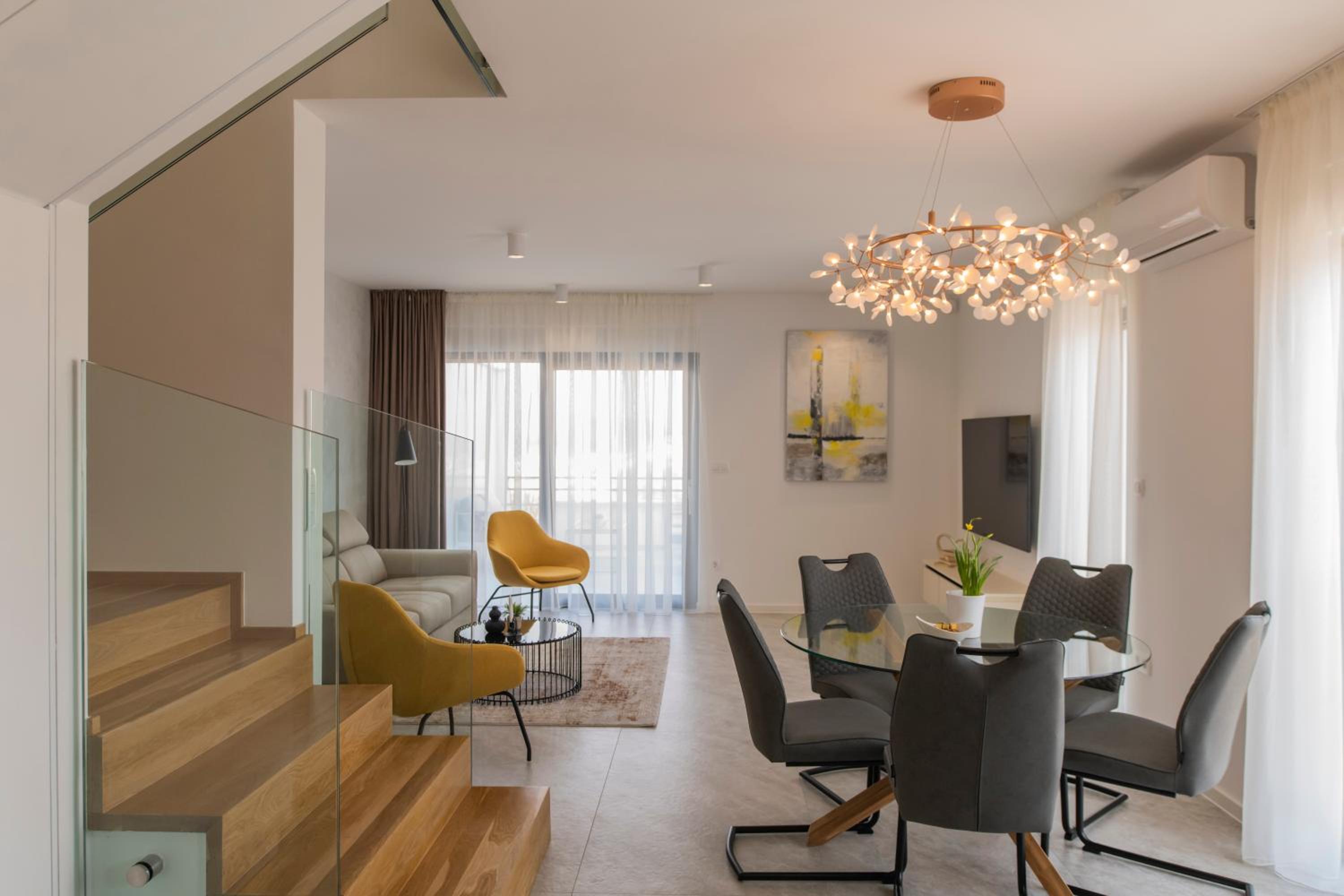 Two-Bedroom Apartment with Balcony and Sea View