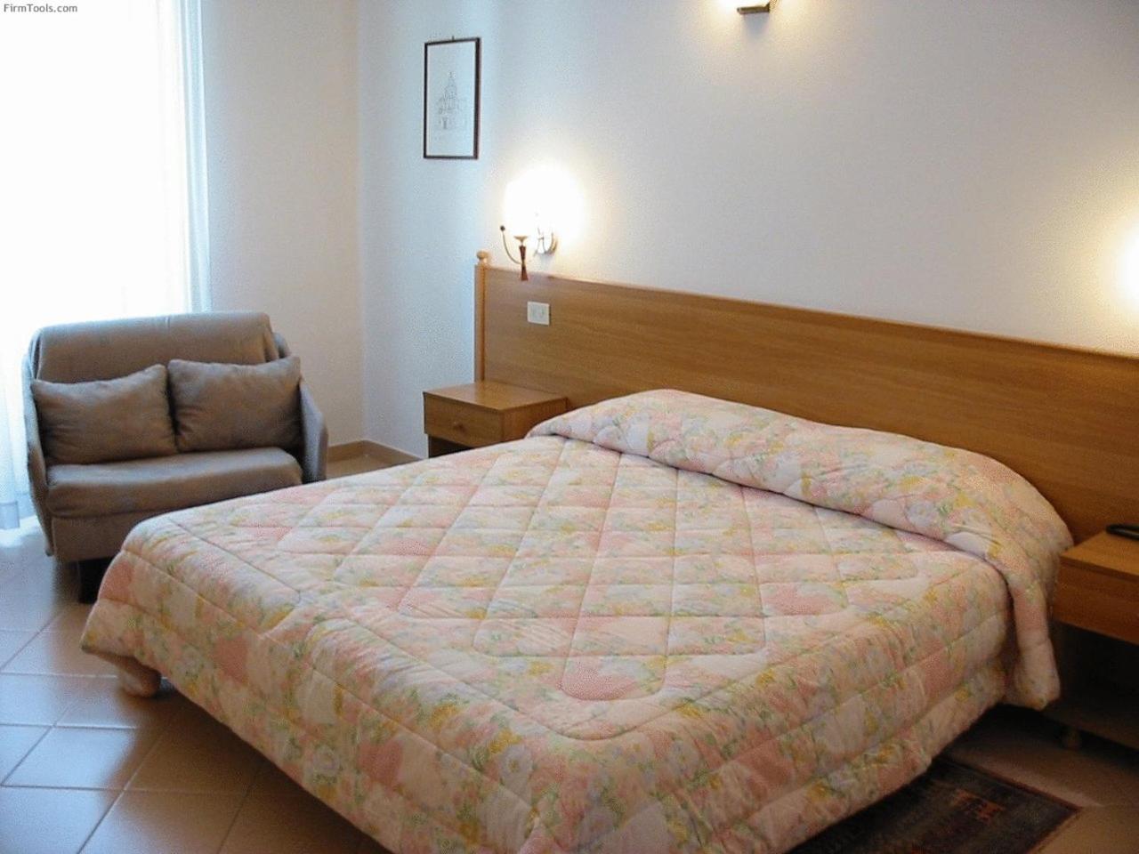 Double Room photo 3