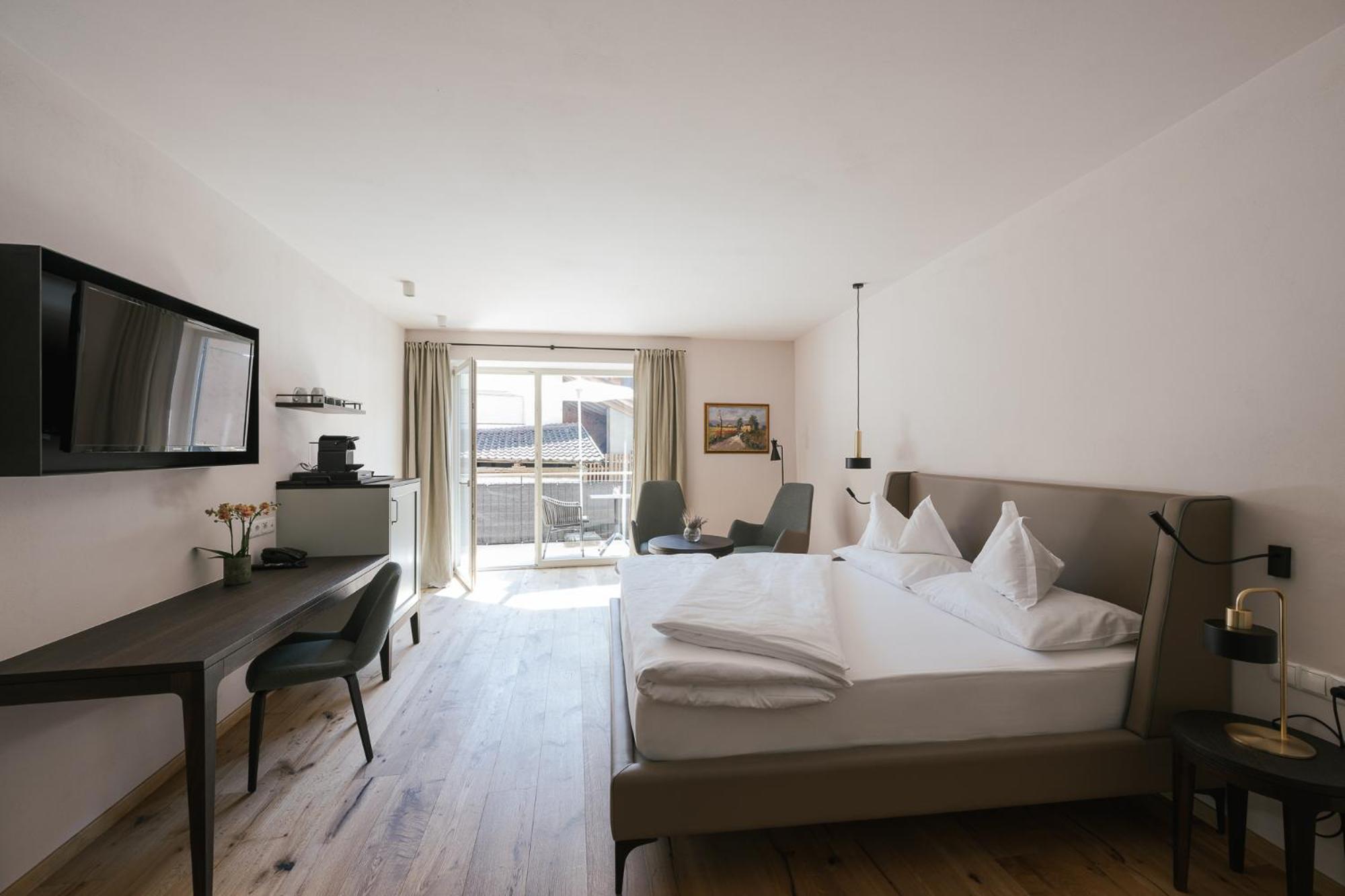 Double Room with Balcony photo 2