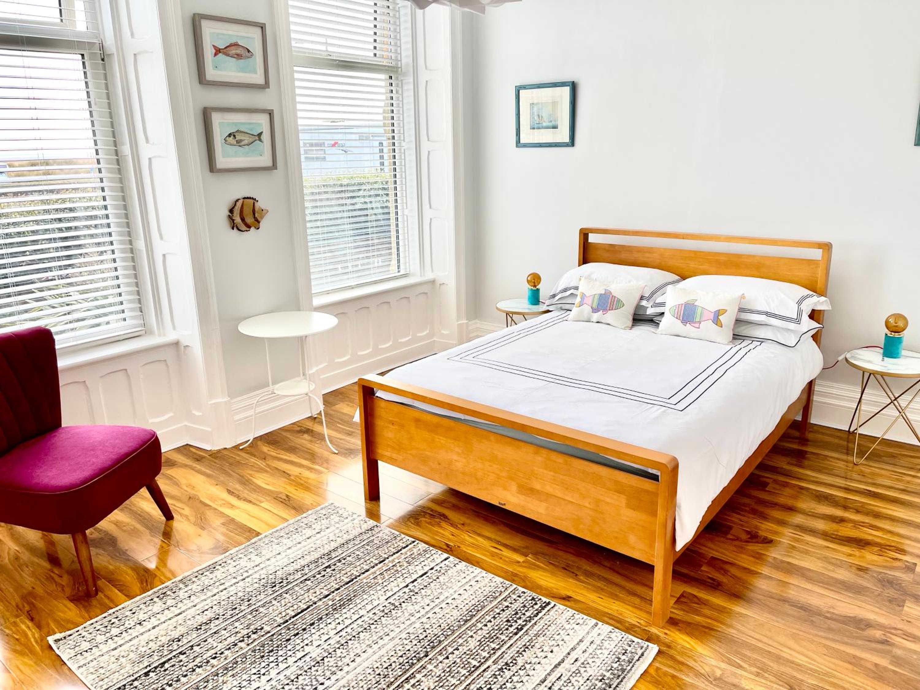 One-Bedroom Apartment photo 2