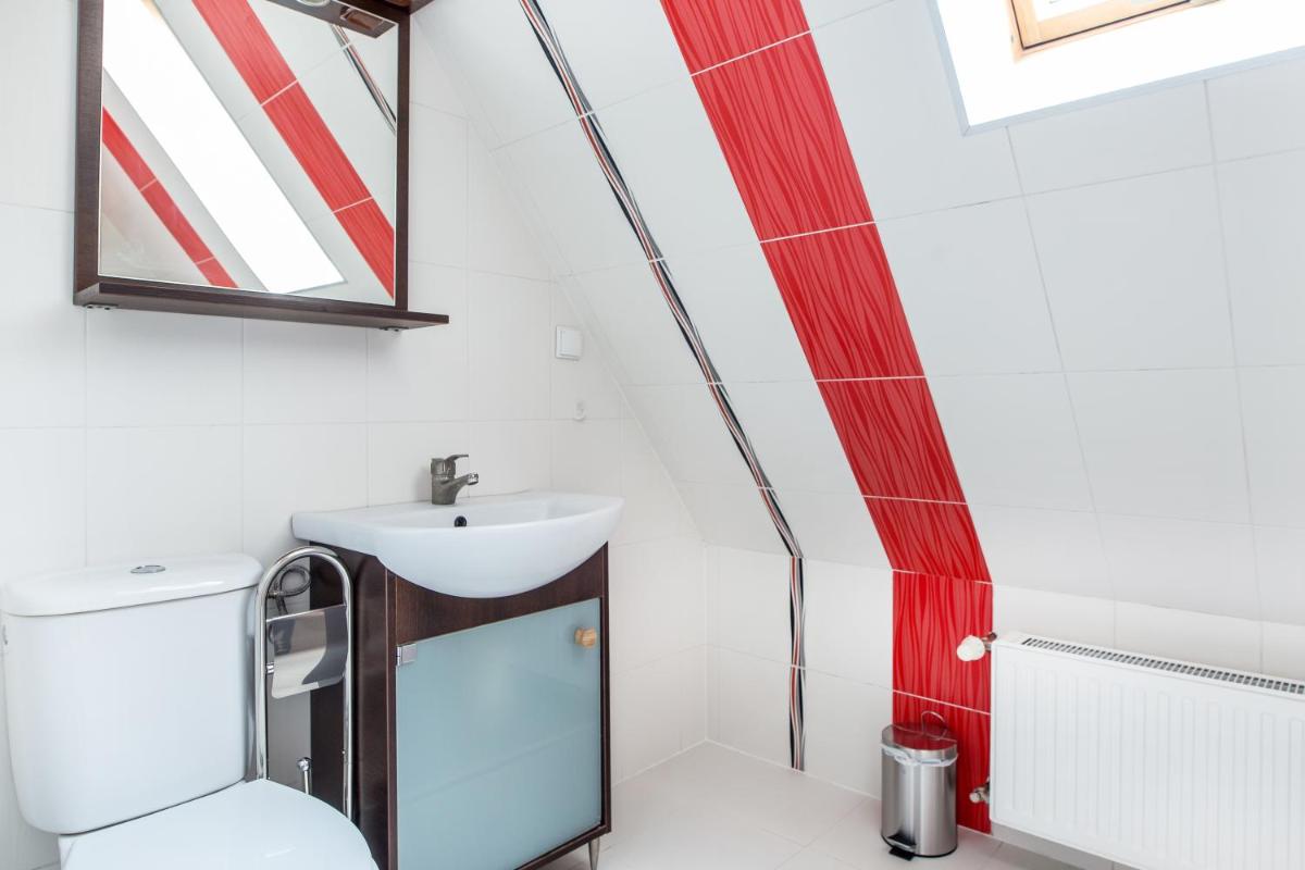 Quadruple Room - Photo 5