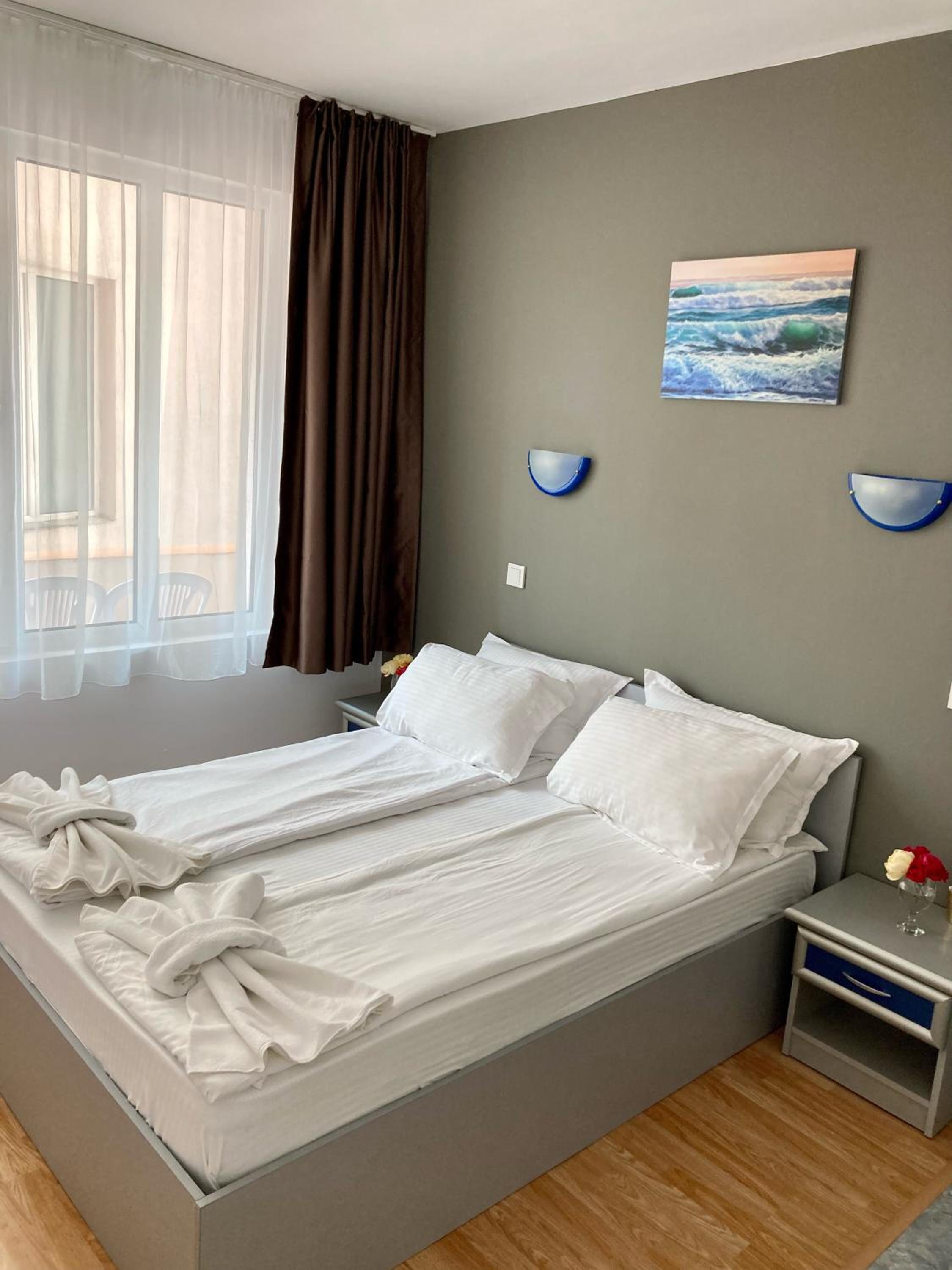 Economy Double Room with Balcony - City View  - Photo 1