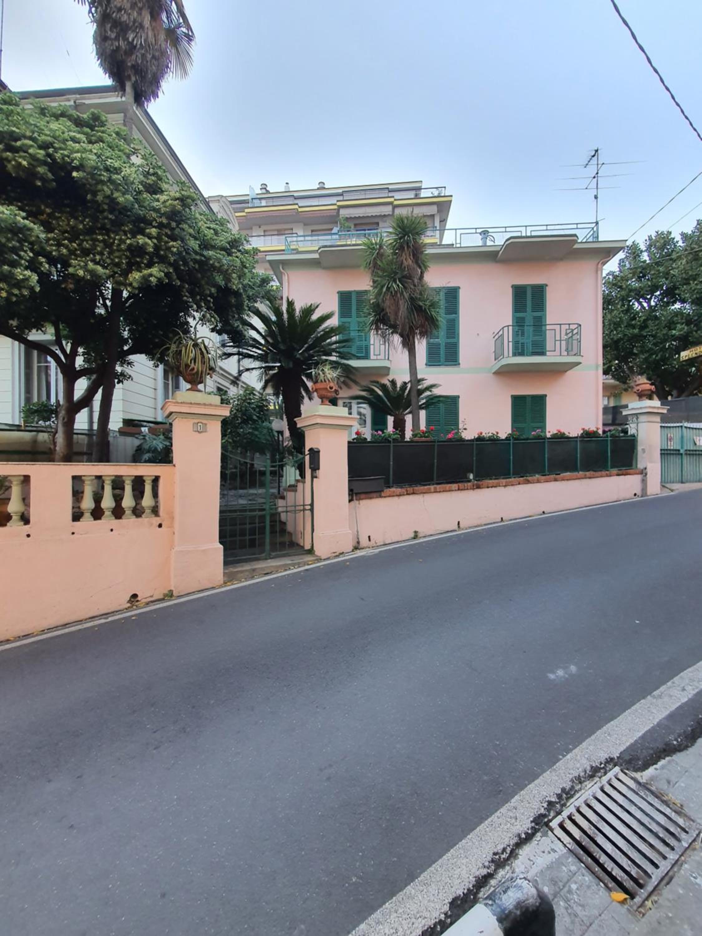 Three-Bedroom Villa - Photo 13