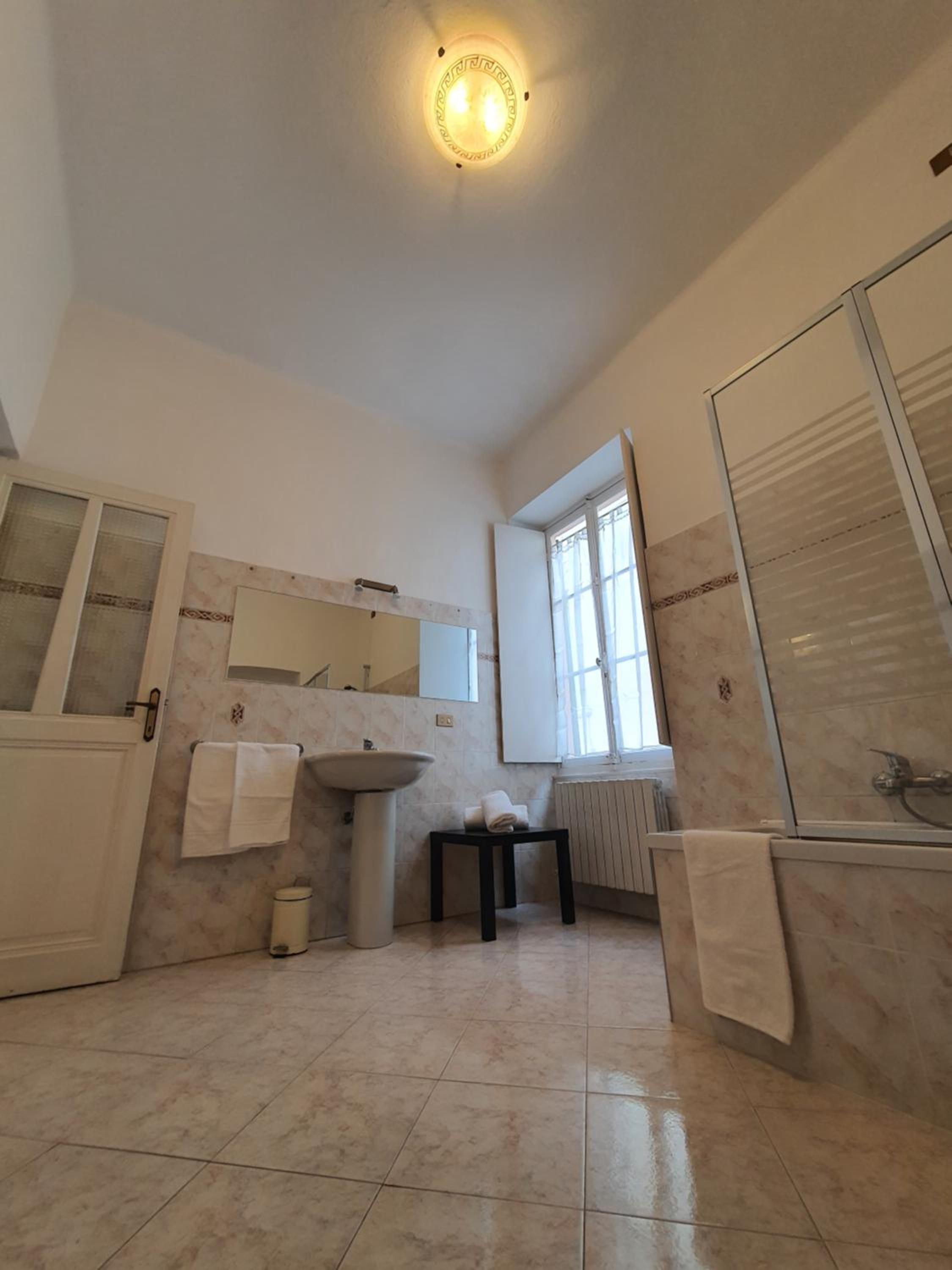 Three-Bedroom Villa - Photo 6