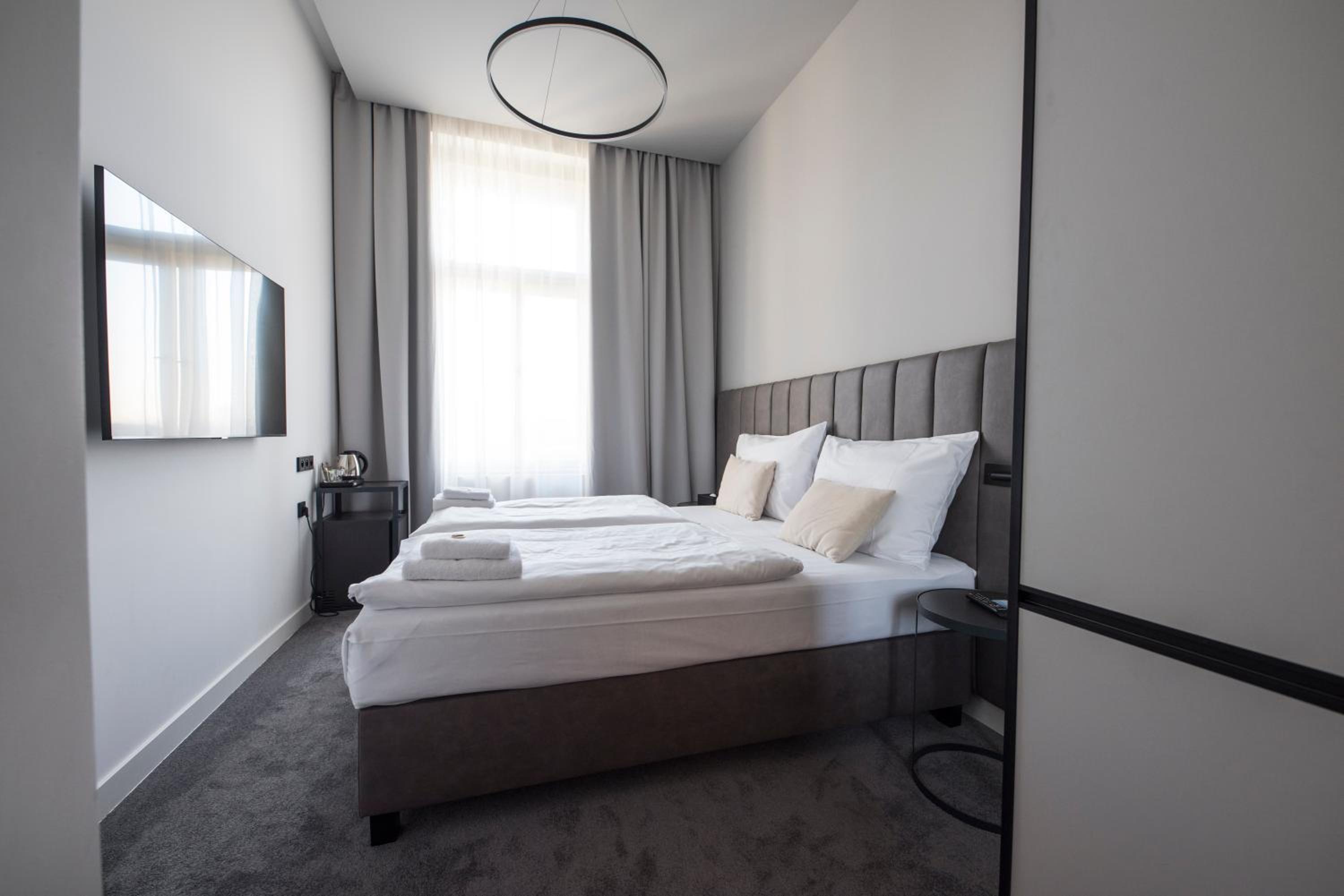 Standard Double or Twin Room - Photo 1