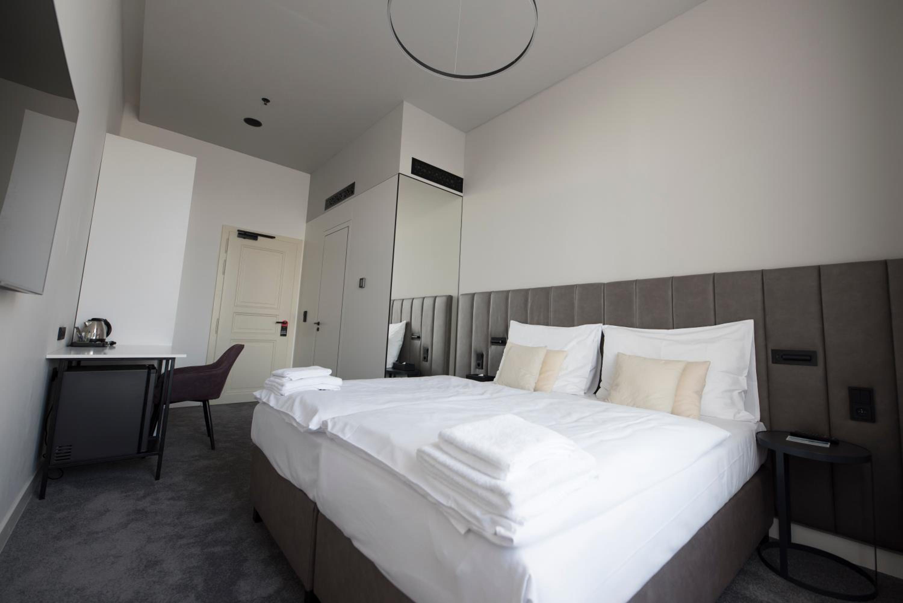 Superior Double or Twin Room - Photo 1