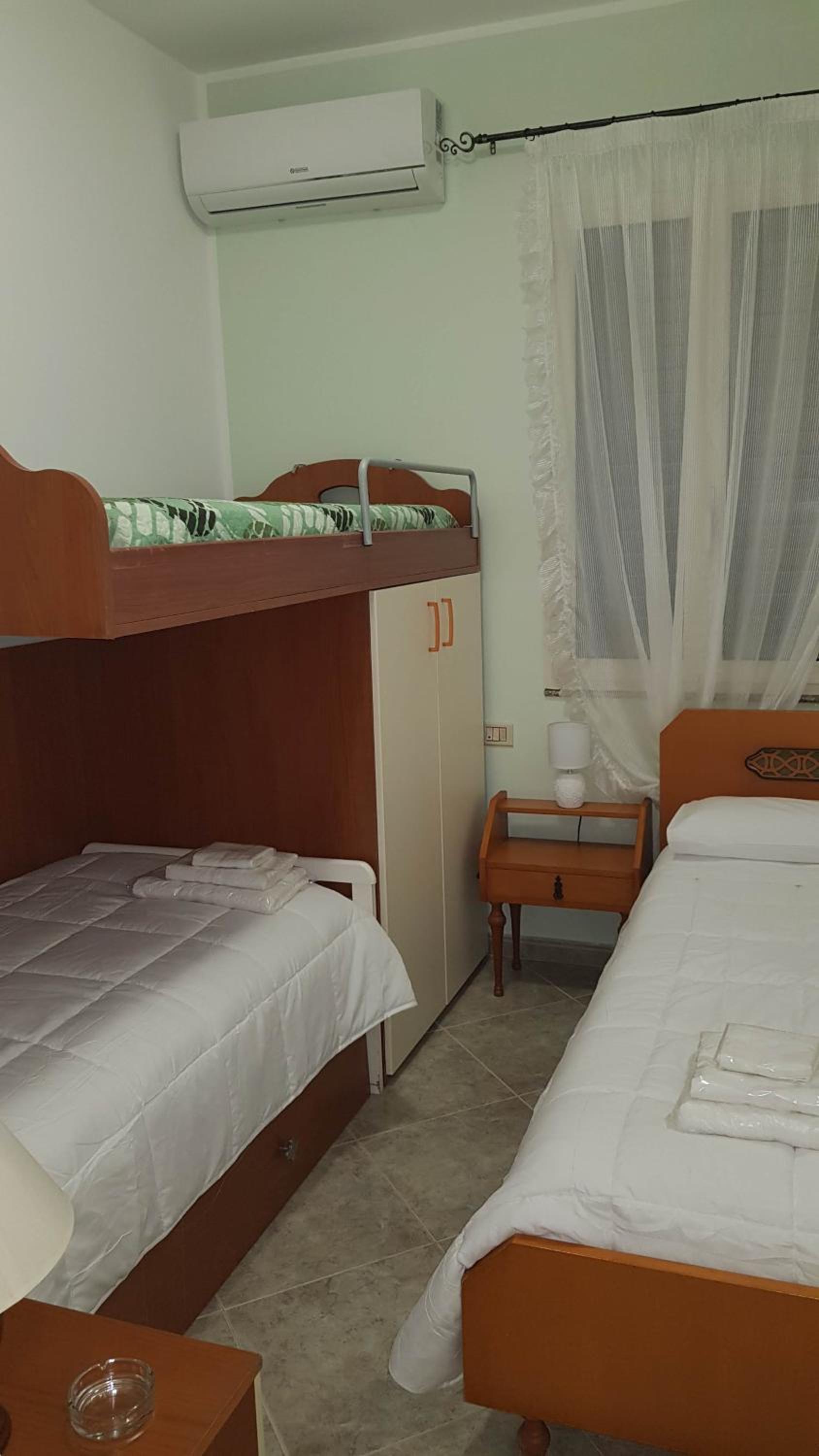 Basic Triple Room - Photo 11