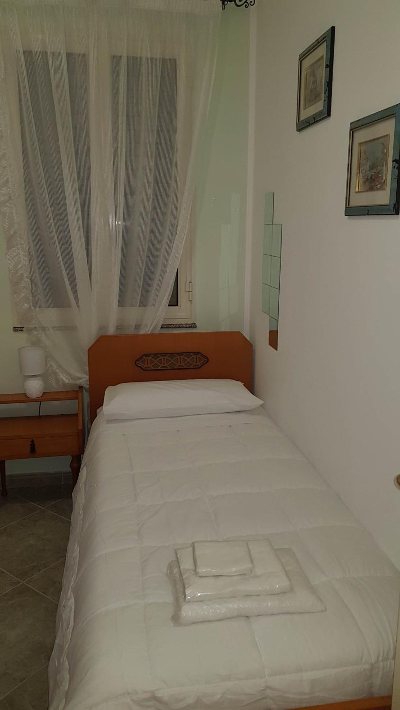Basic Triple Room - Photo 13
