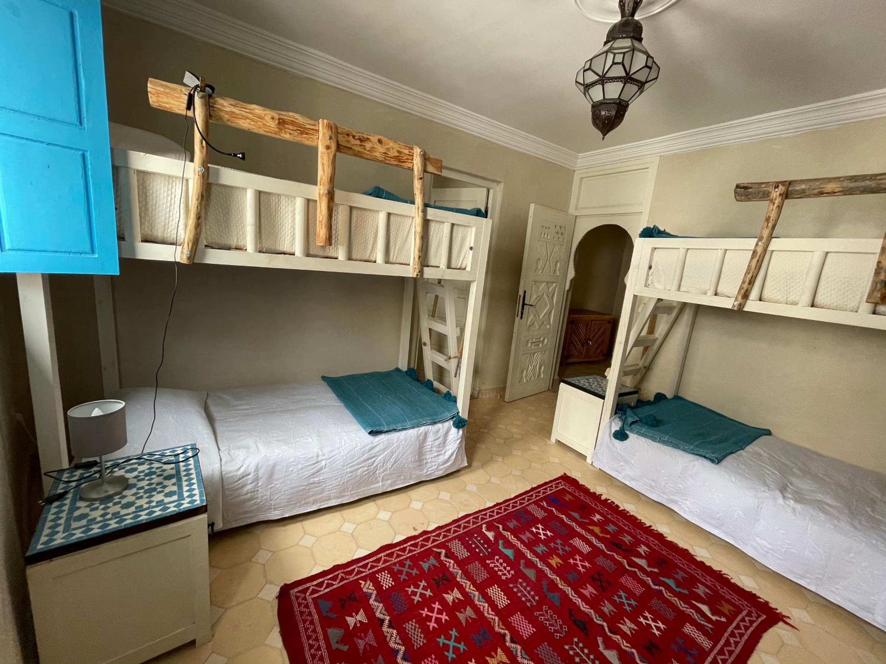 Bed in 4-Bed Mixed Dormitory Room photo 3