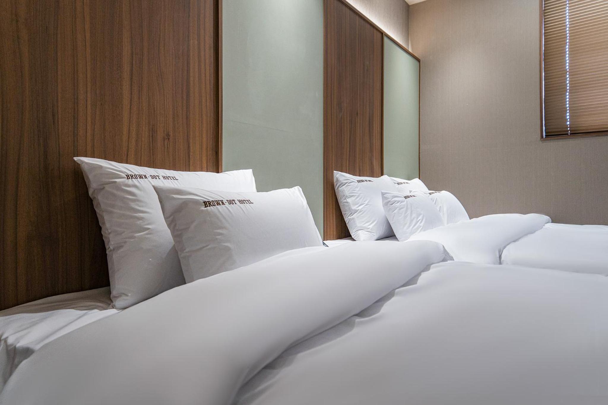 Deluxe Twin Room - Photo 2