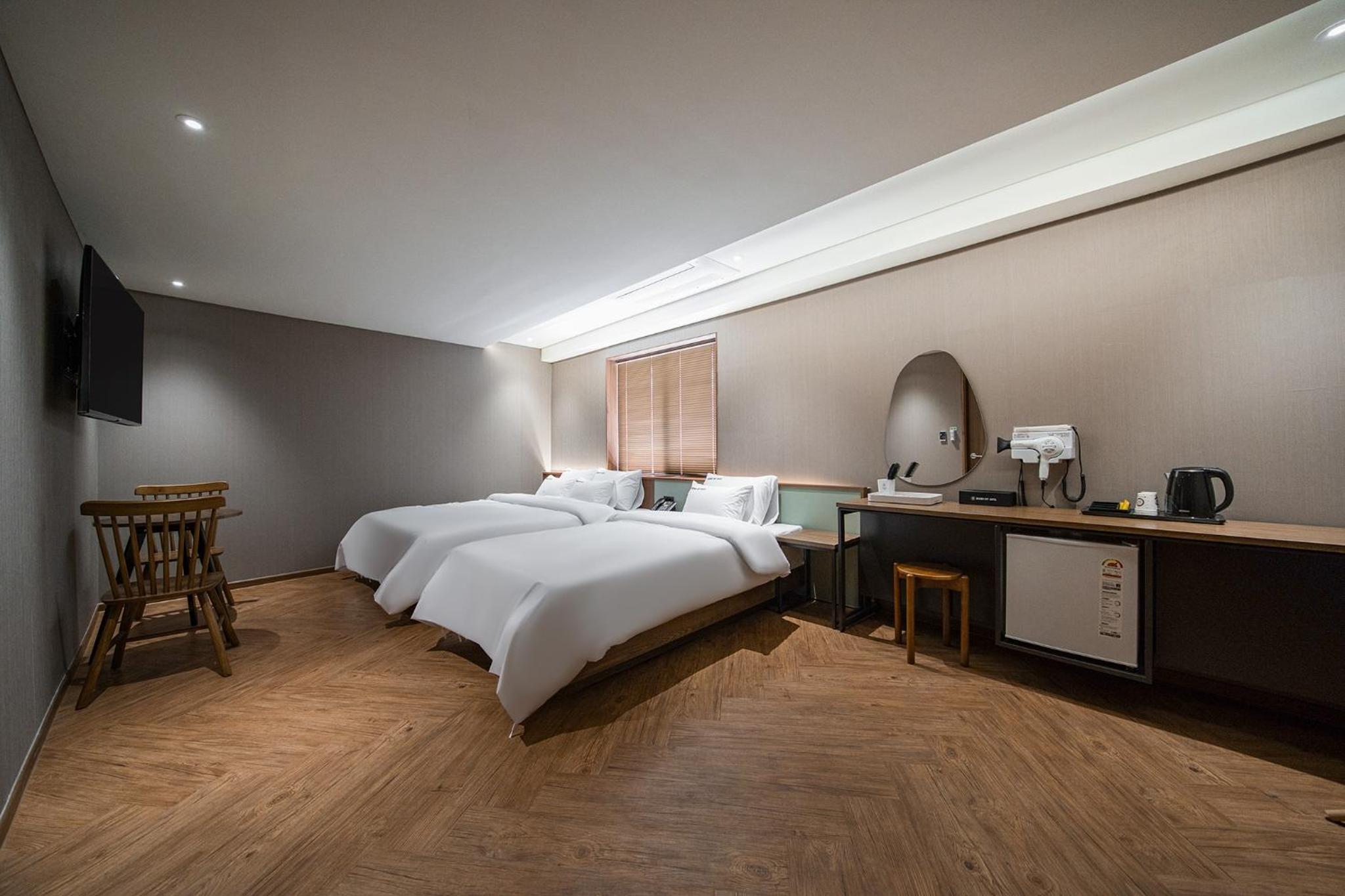 Deluxe Twin Room - Photo 1