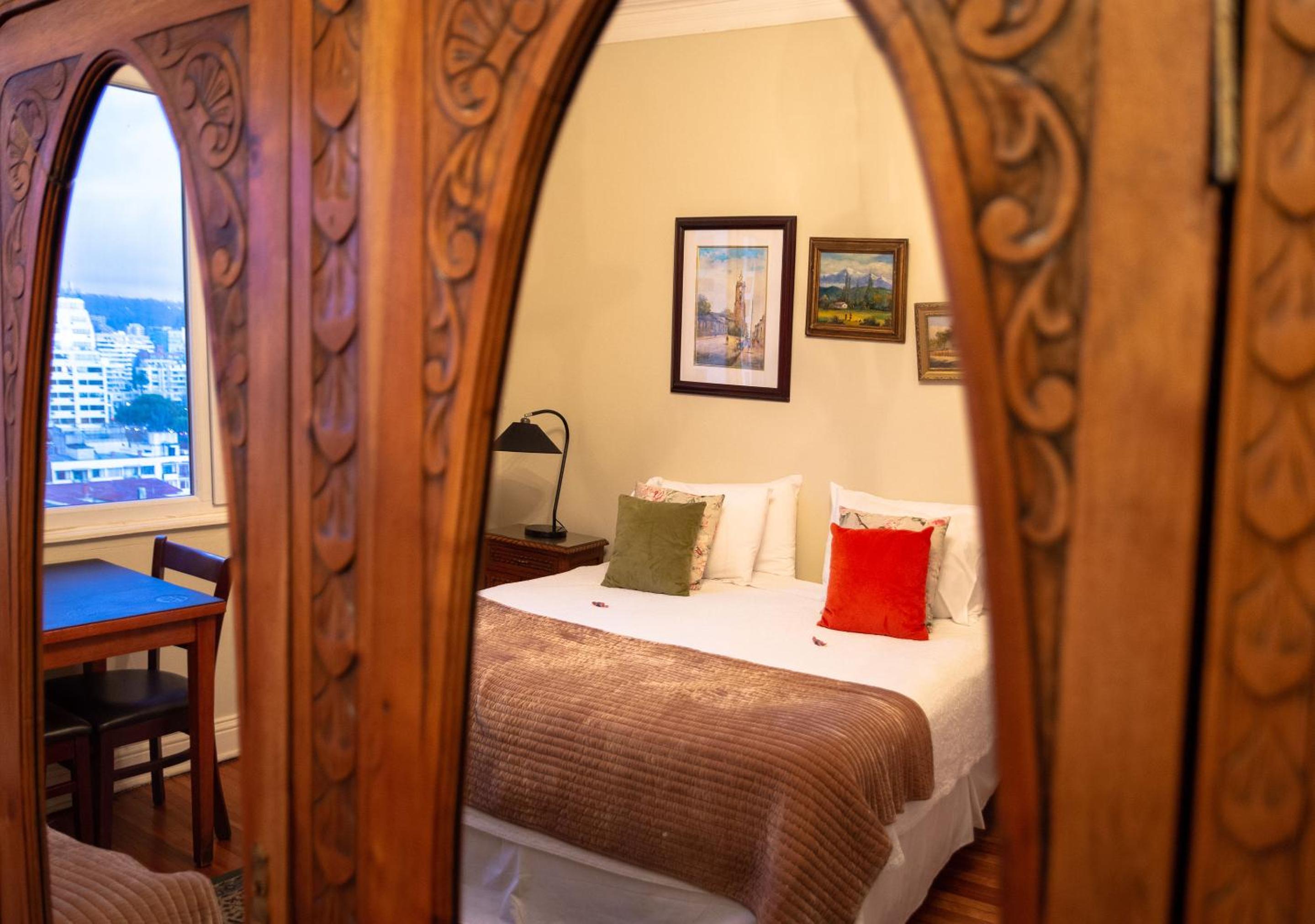Deluxe Double or Twin Room photo 3