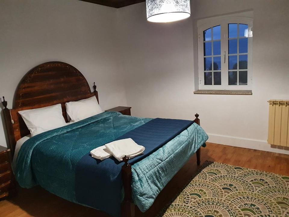 Five-Bedroom House - Photo 9