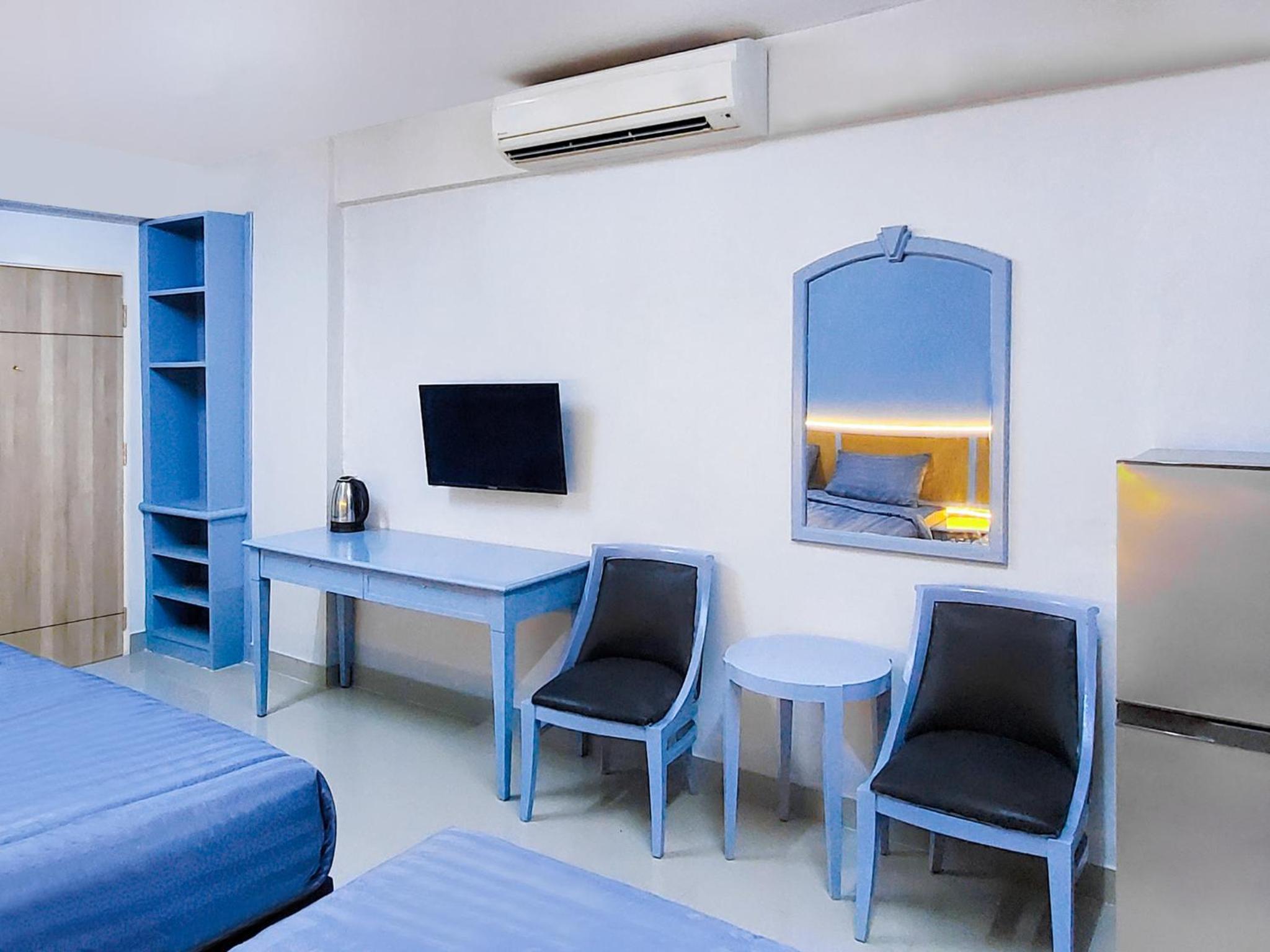 Triple Room with Balcony - Photo 2