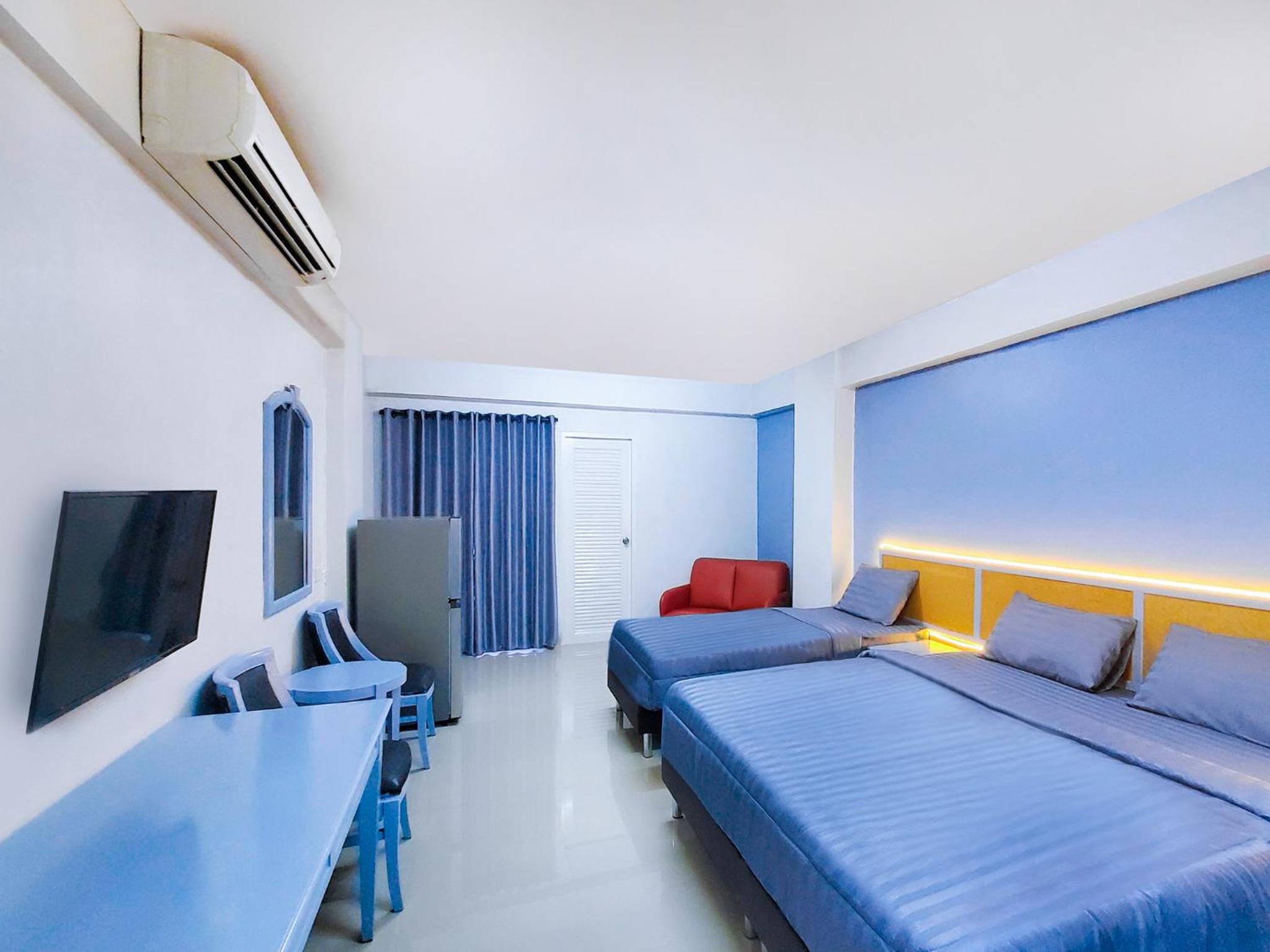 Triple Room with Balcony - Photo 7