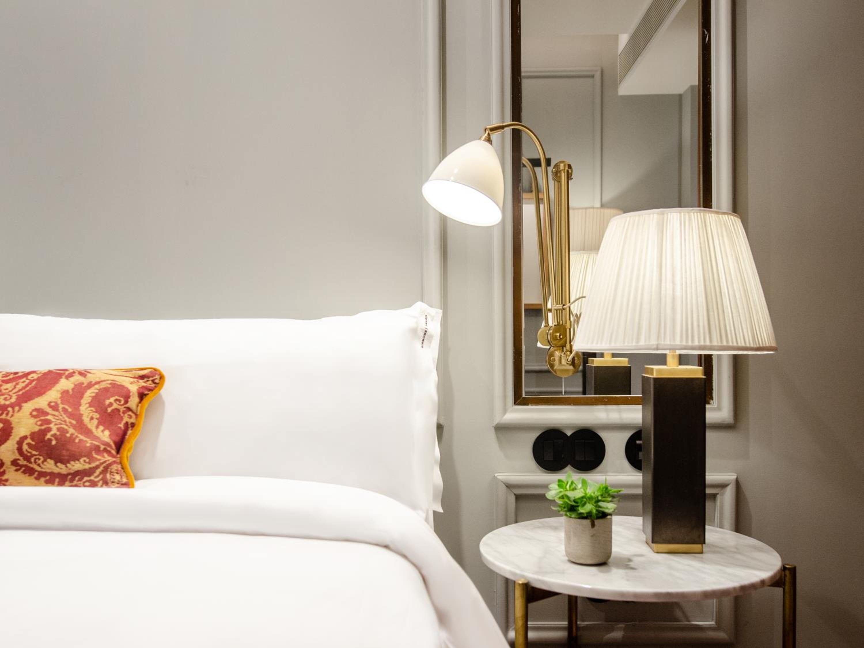 Historical Standard Room - Photo 11