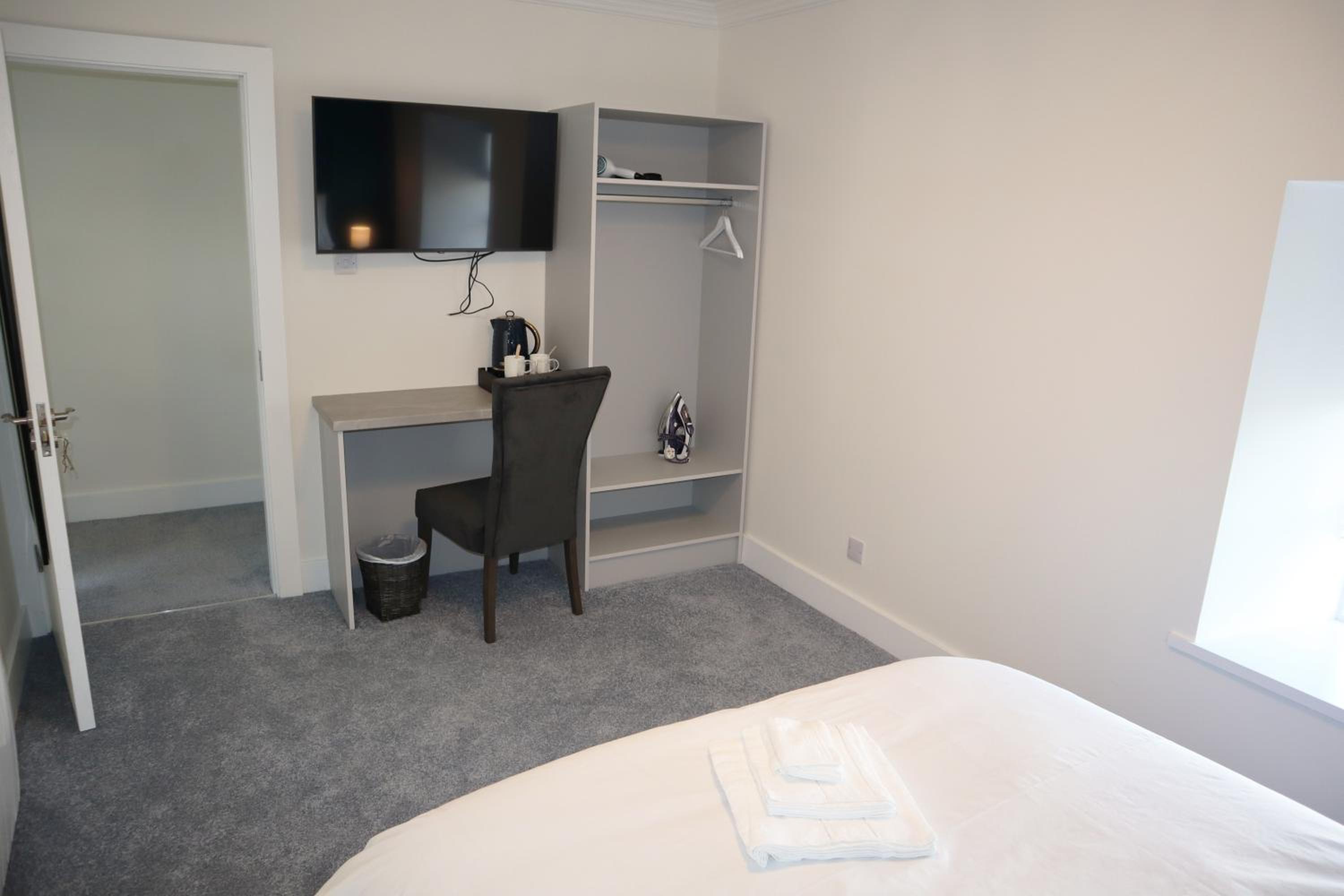 Two-Bedroom Suite photo 2