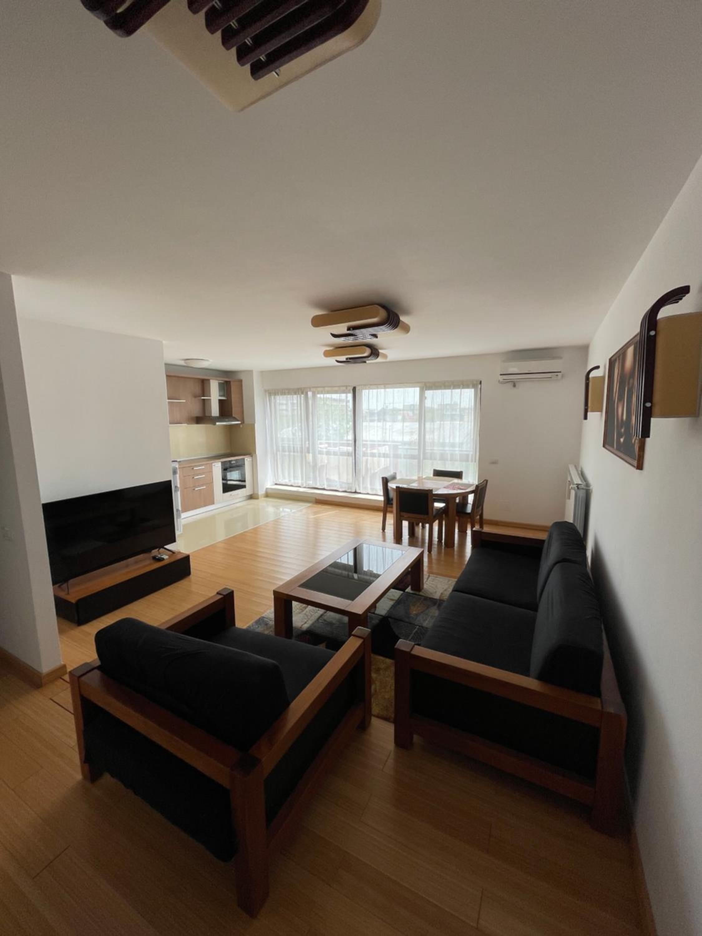 One-Bedroom Apartment - Photo 1