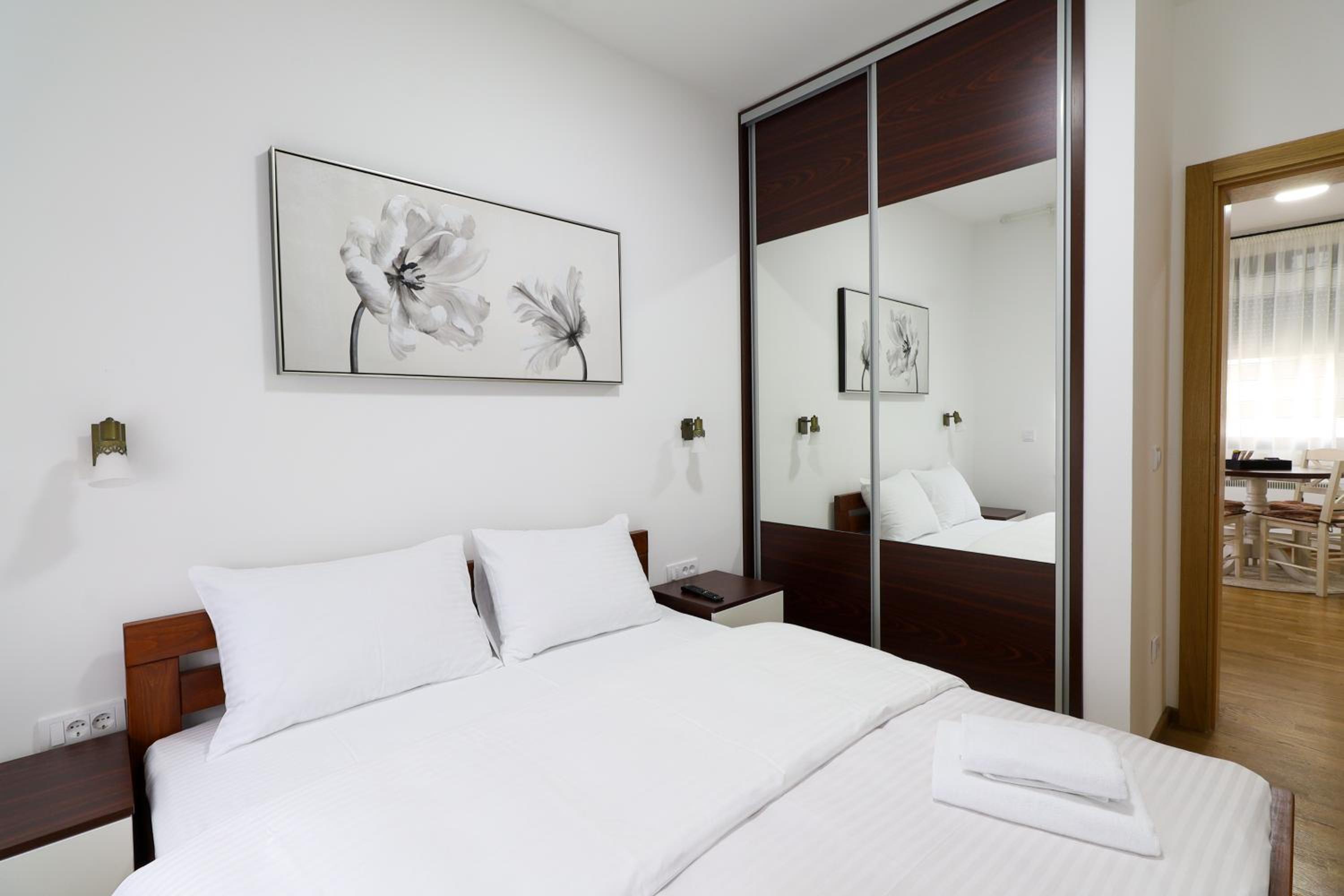 Two-Bedroom Apartment - Photo 3