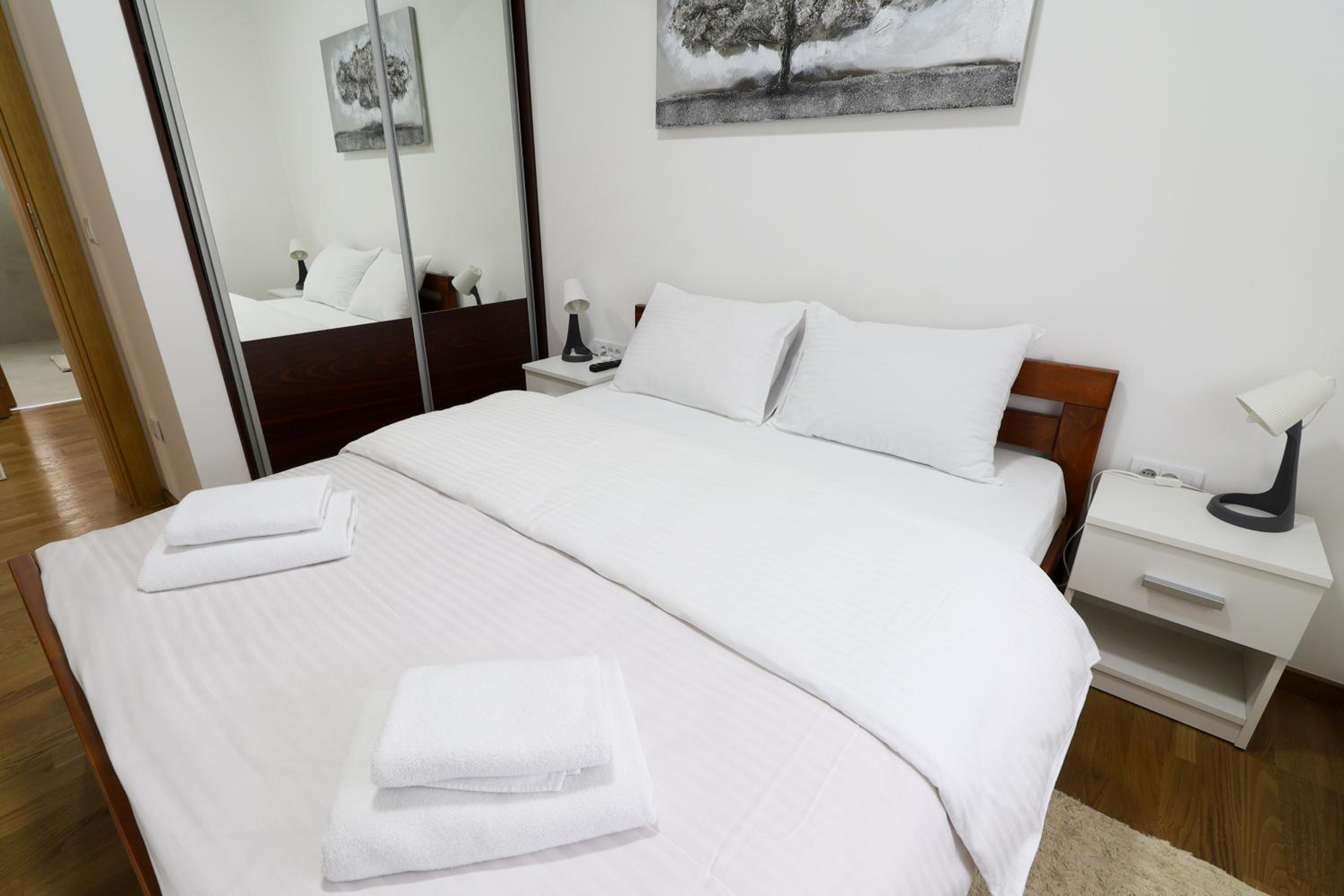 Two-Bedroom Apartment - Photo 4