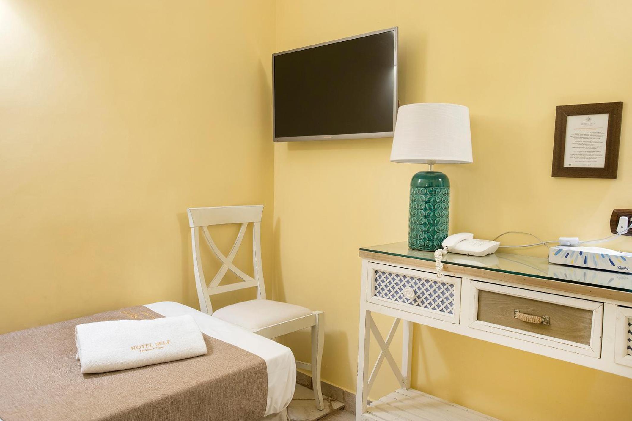 Economy Twin Room