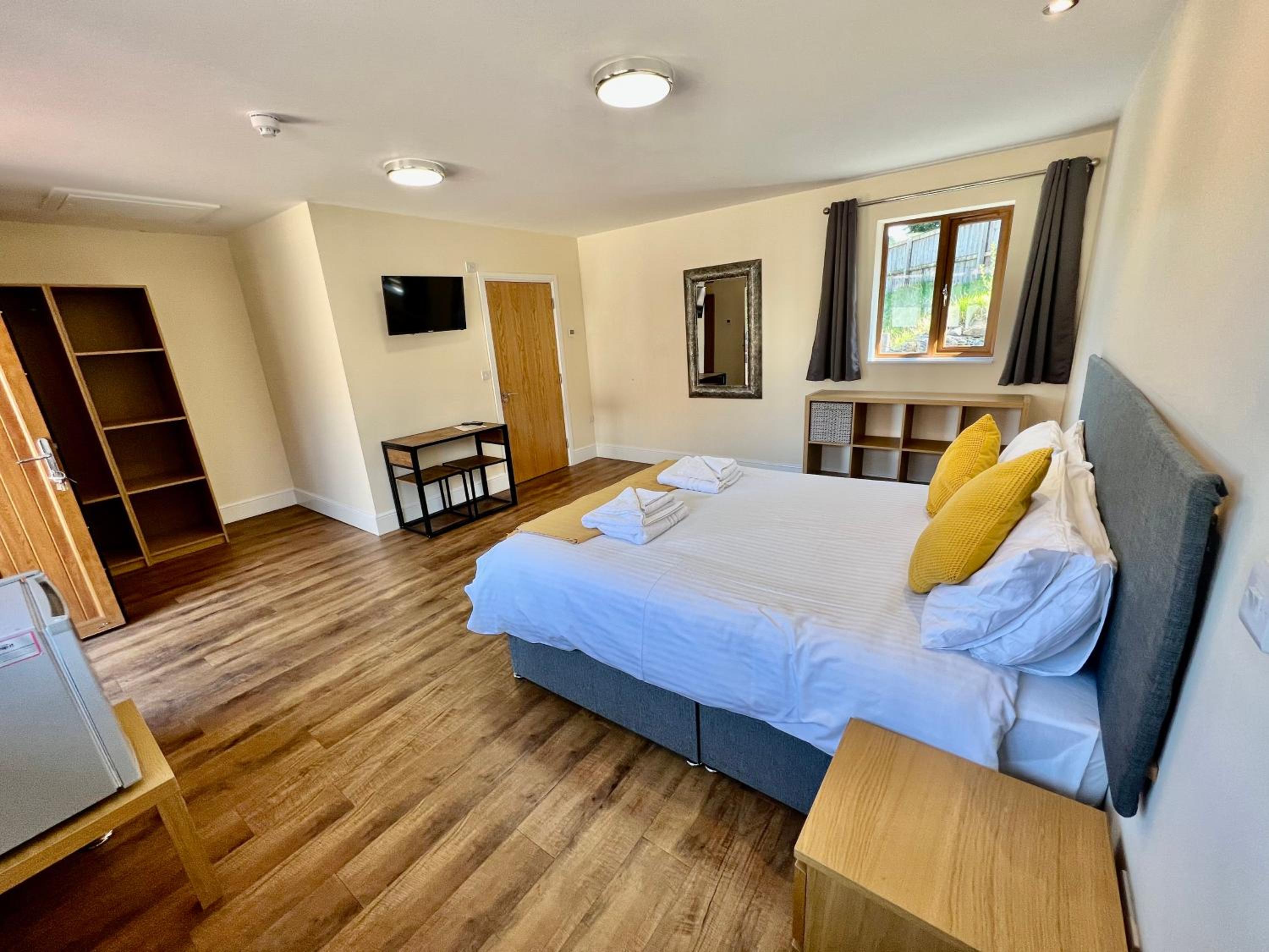 Double Room - Photo 3