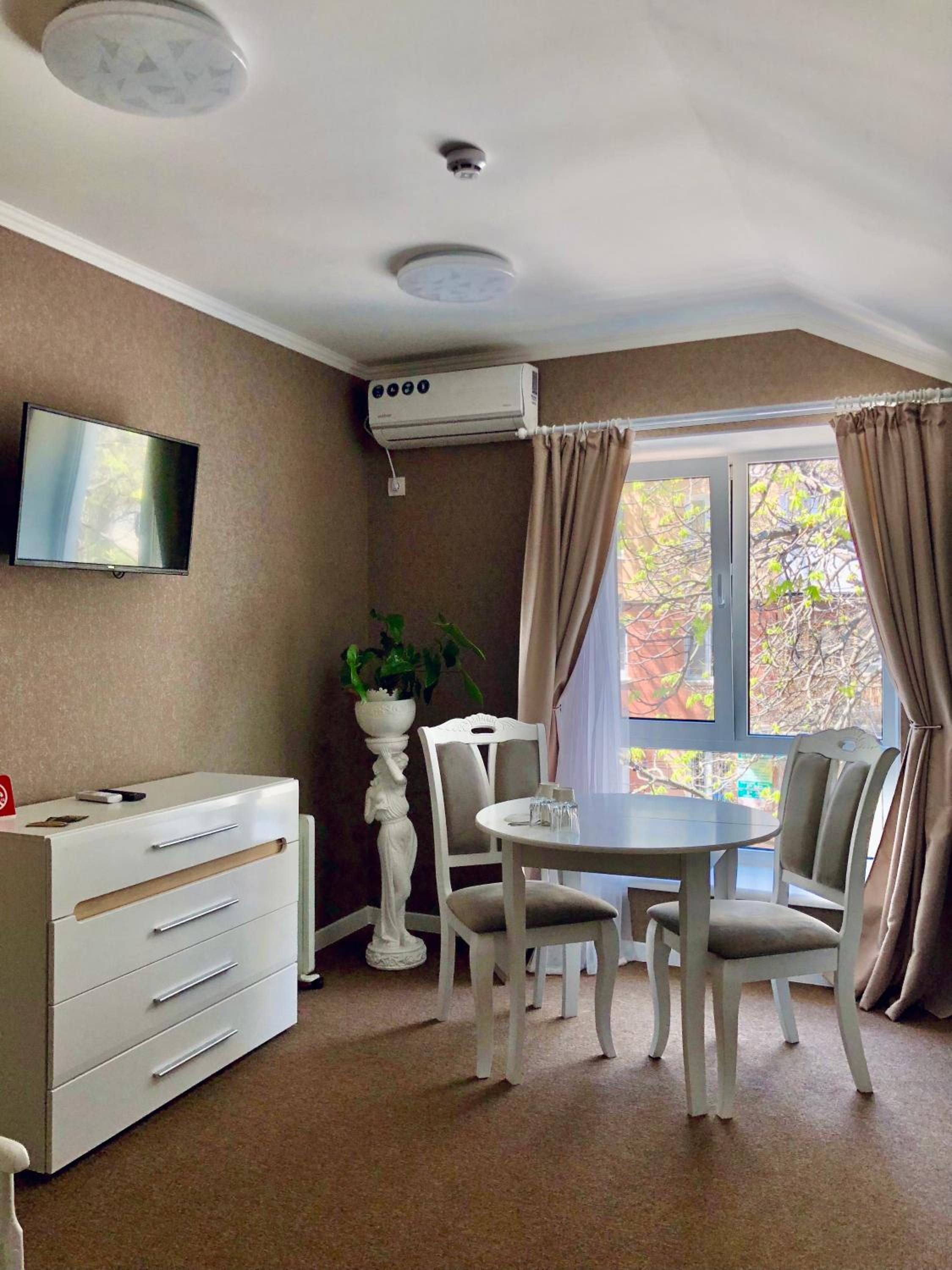 Double or Twin Room with Extra Bed photo 3