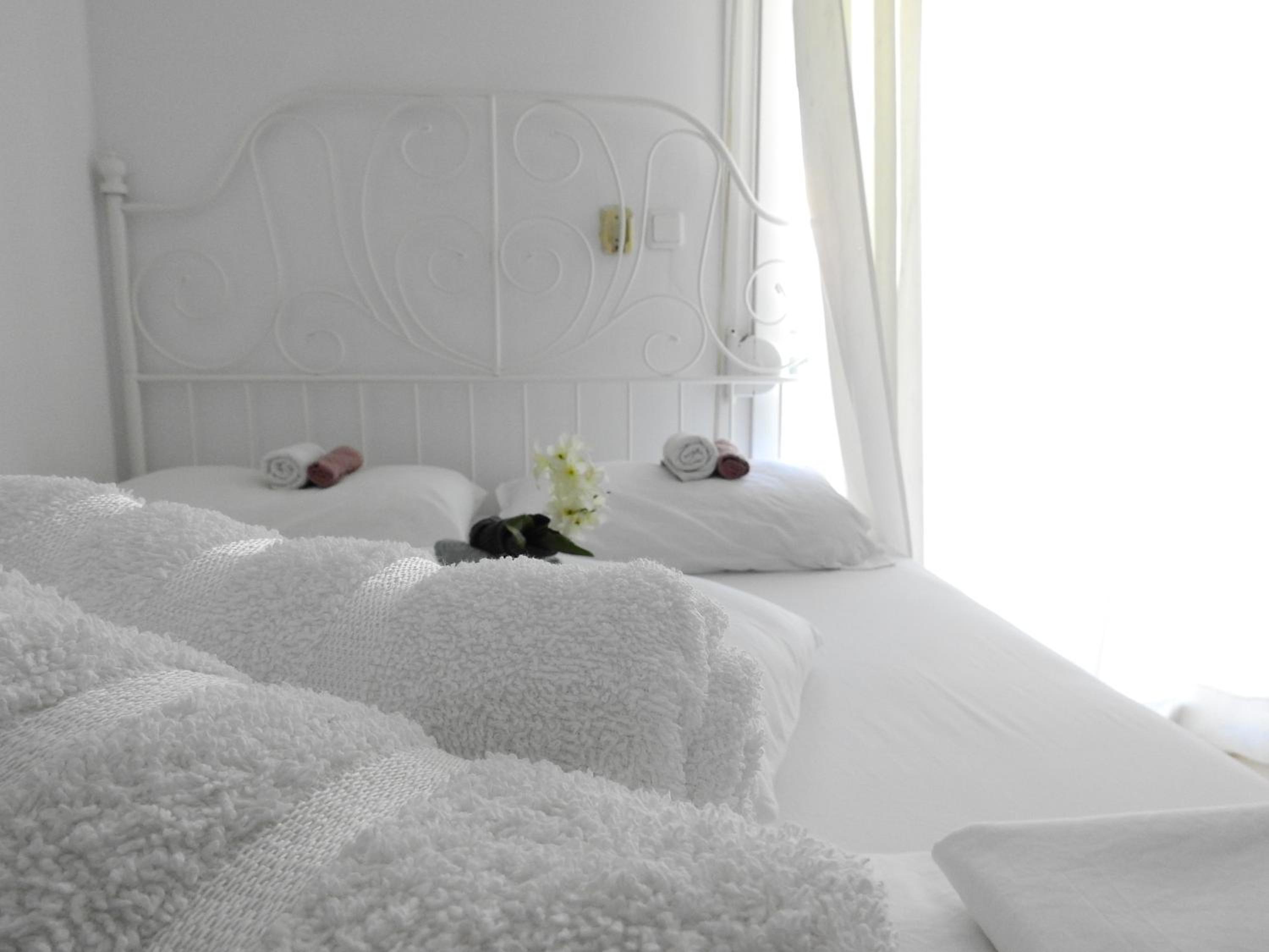 Studio Apartment - Photo 6