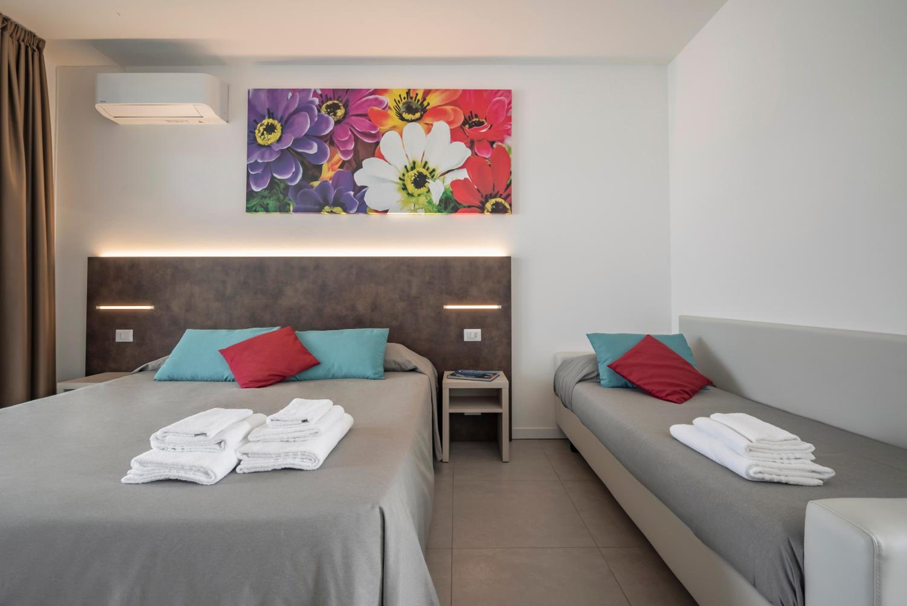 Double Room - Photo 3