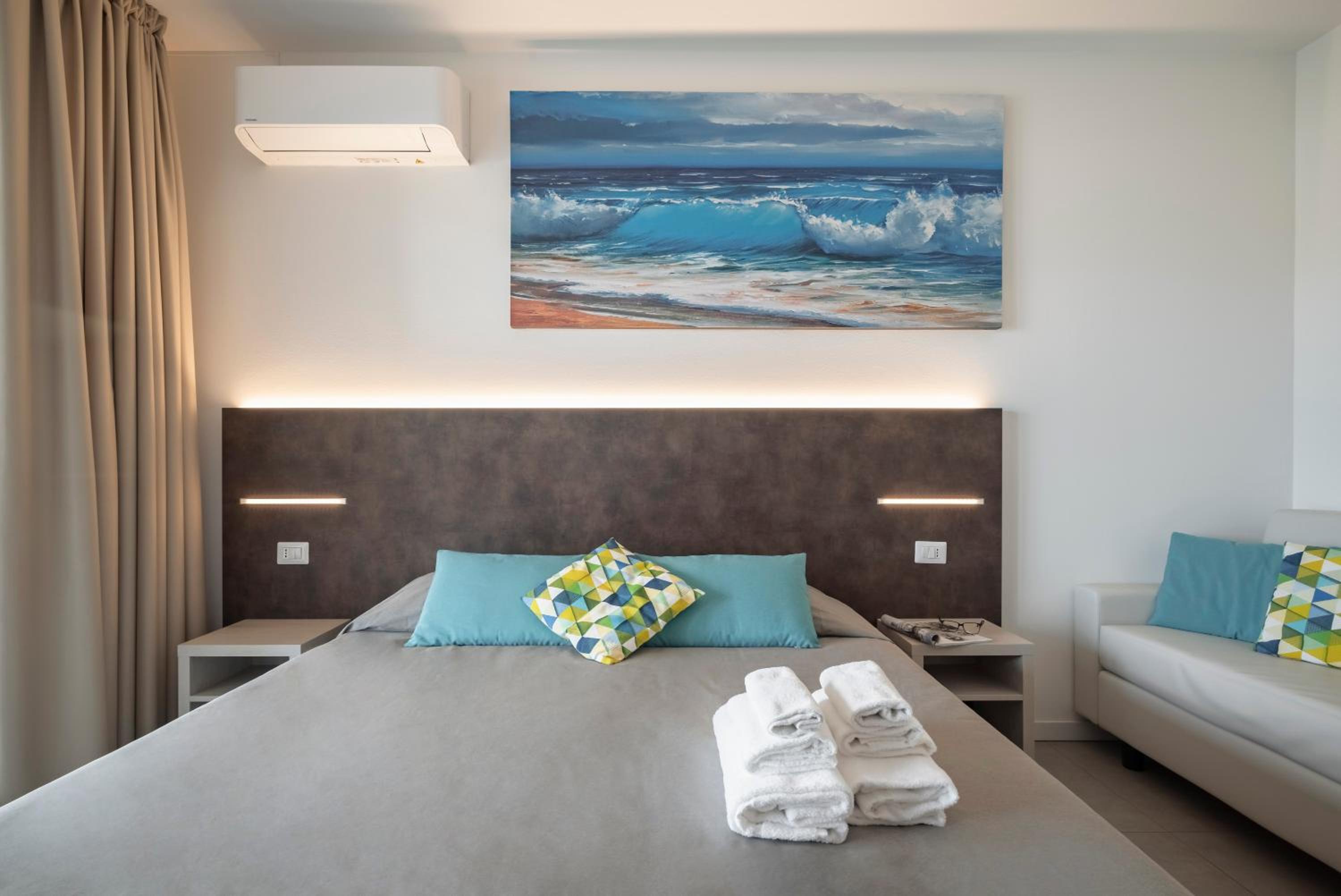 Double Room - Photo 5