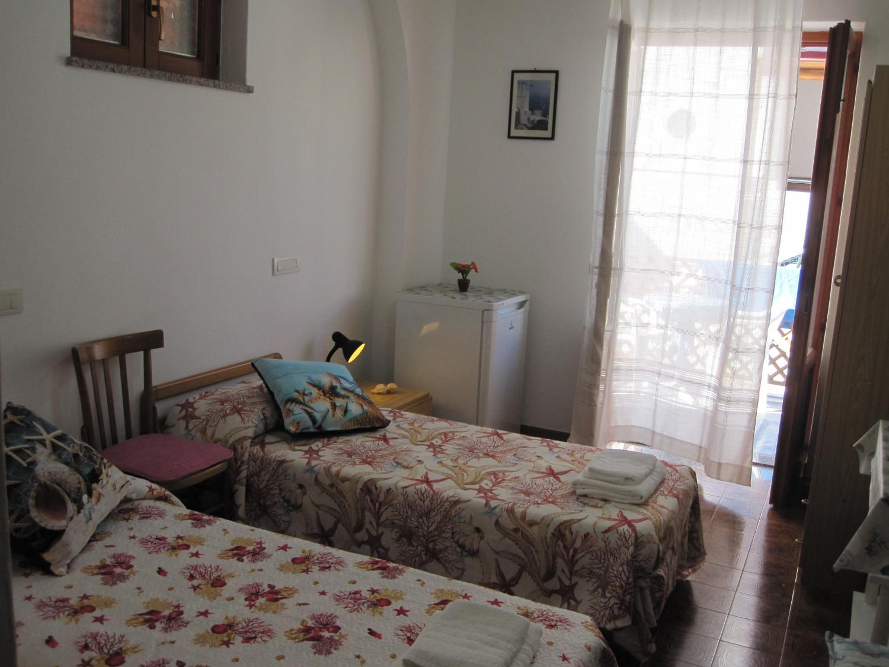 Double or Twin Room photo 3
