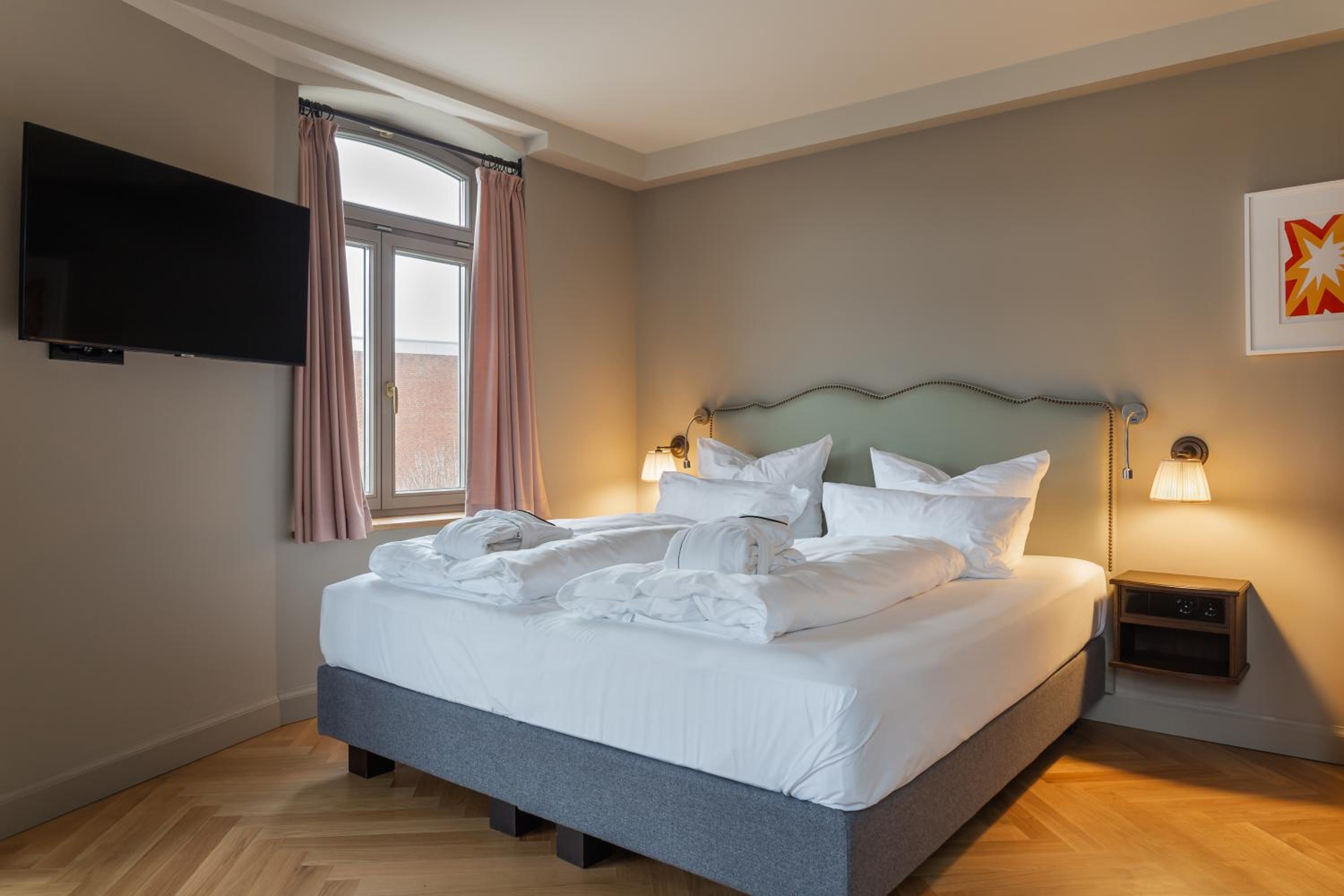 Deluxe Double Room with Bath
